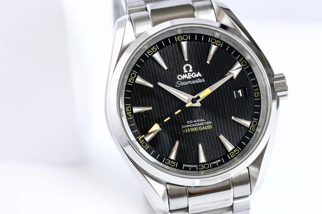 Omega Seamaster Aqua Terra 41.5mm — detail