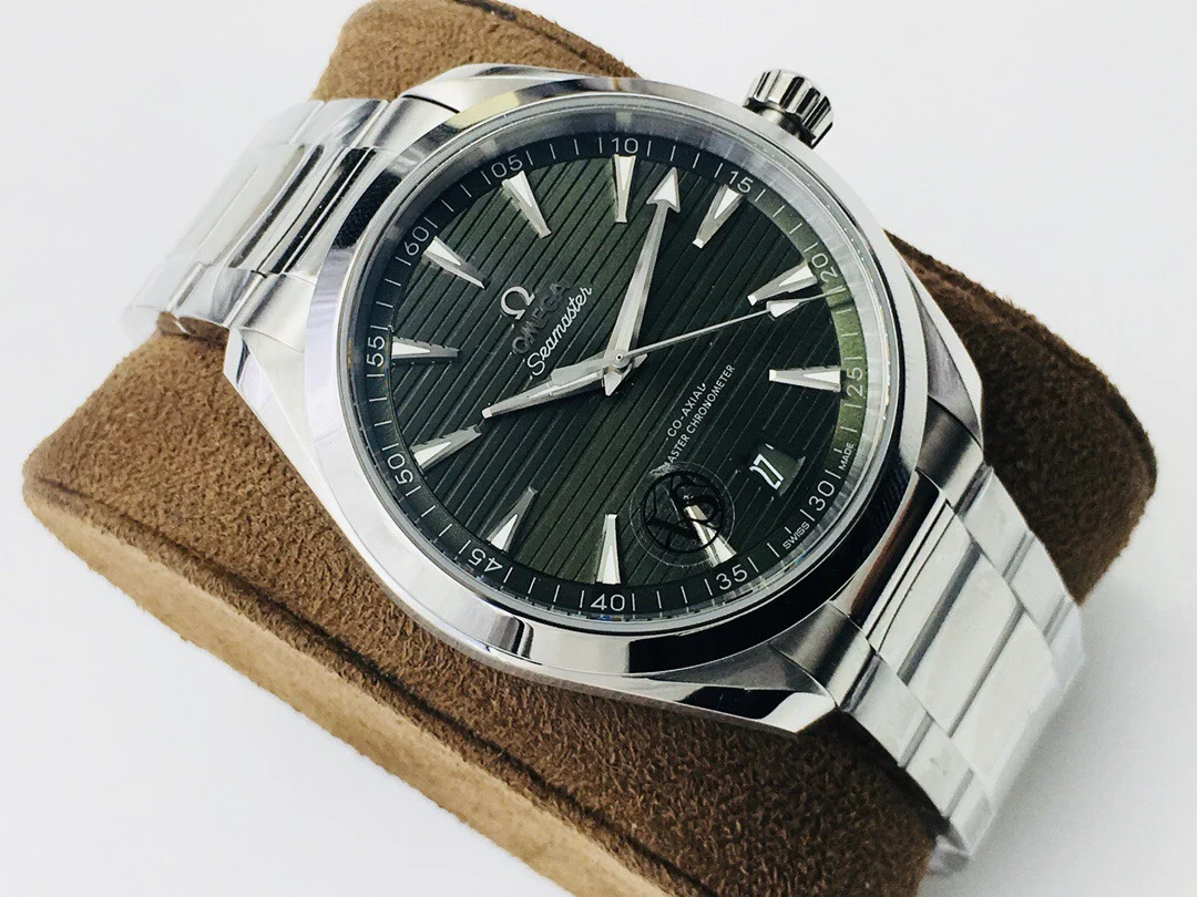 Omega Seamaster Aqua Terra Green Dial — photographed off the sweep