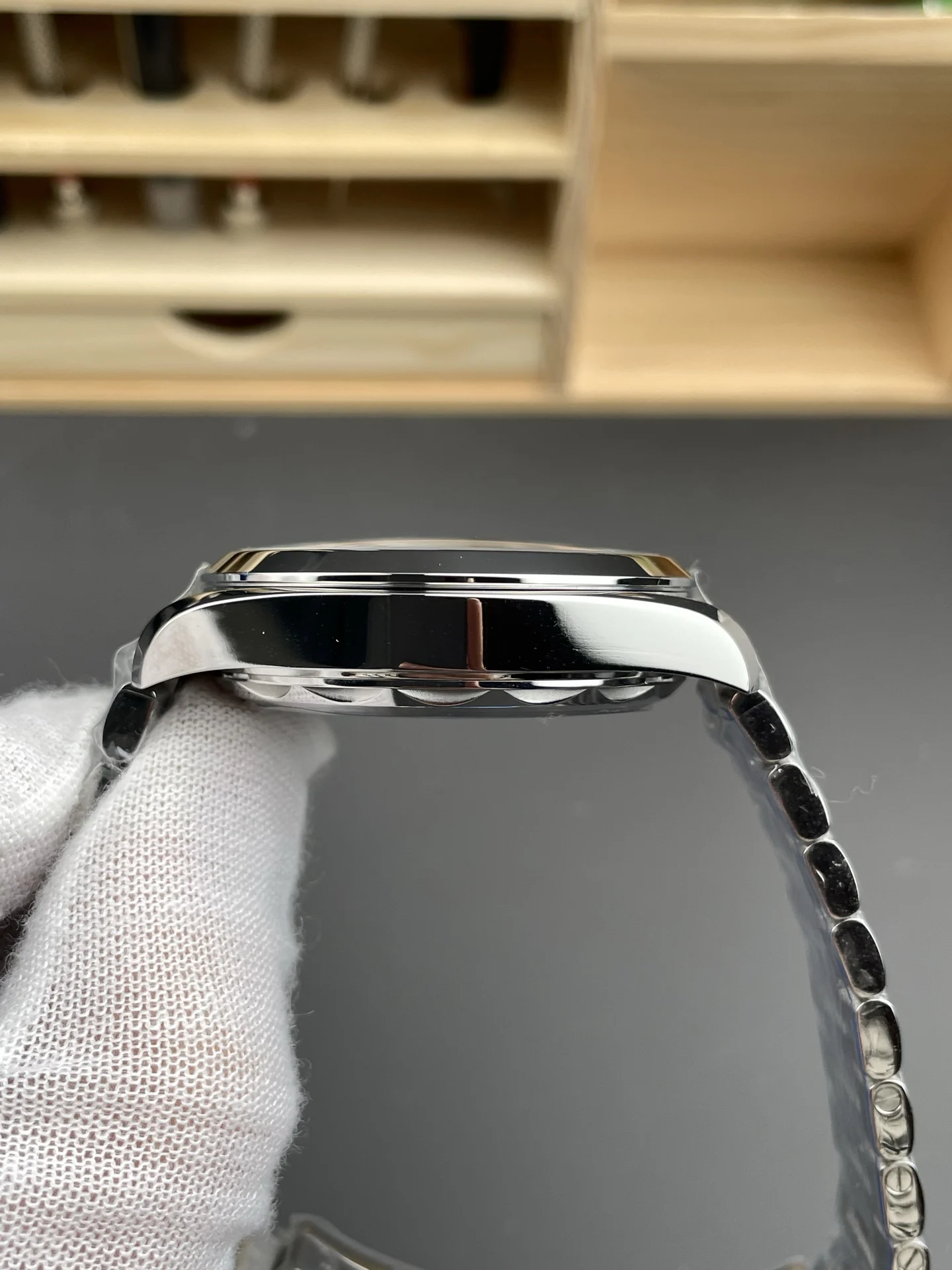 Omega Seamaster Aqua Terra Turquoise Dial 41mm — photographed off the sweep