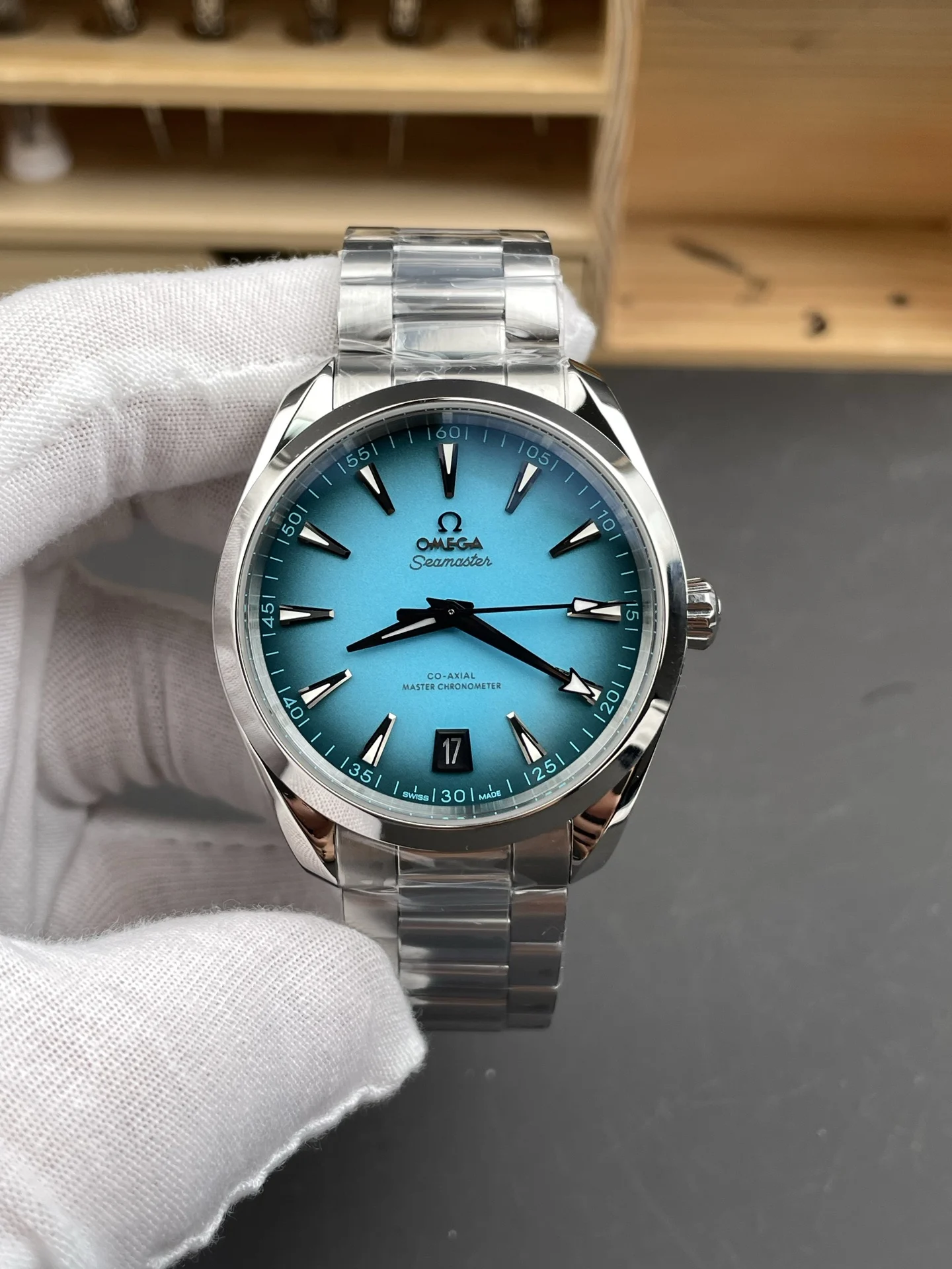 Omega Seamaster Aqua Terra Turquoise Dial 41mm — photographed off the sweep