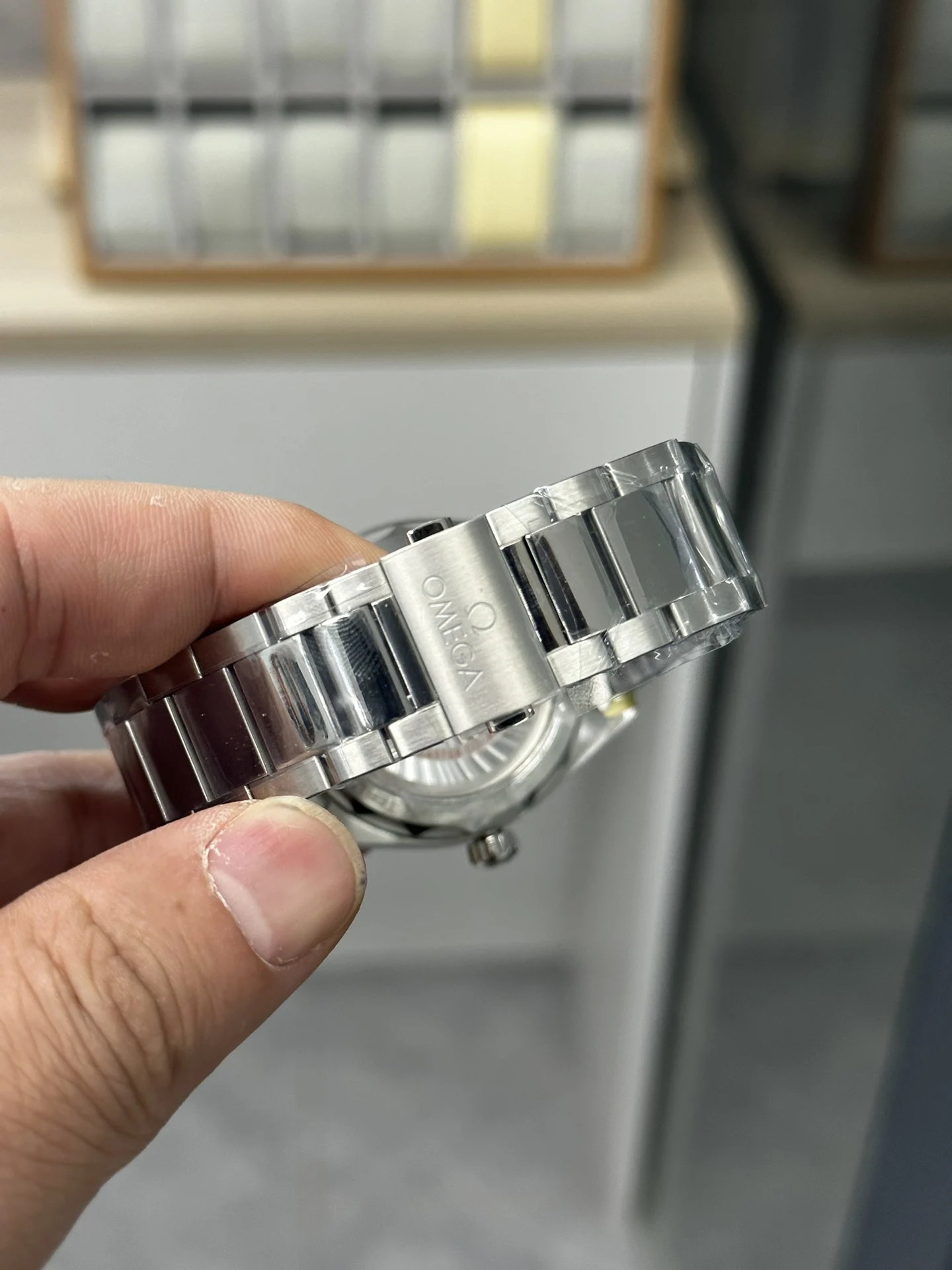 Omega Seamaster Aqua Terra White Dial — photographed off the sweep