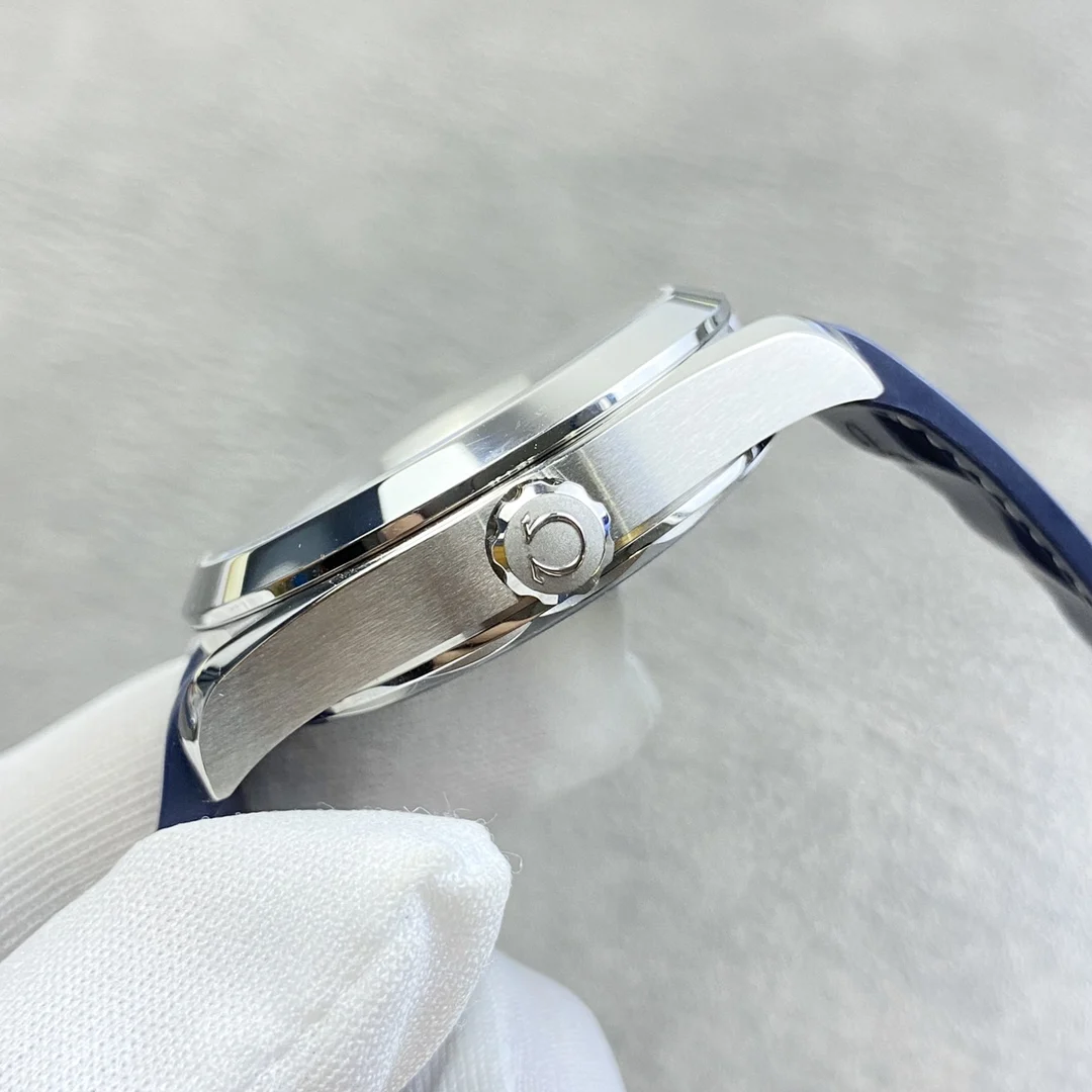 Omega Seamaster Aqua Terra World Time Blue Dial 43mm — photographed off the sweep