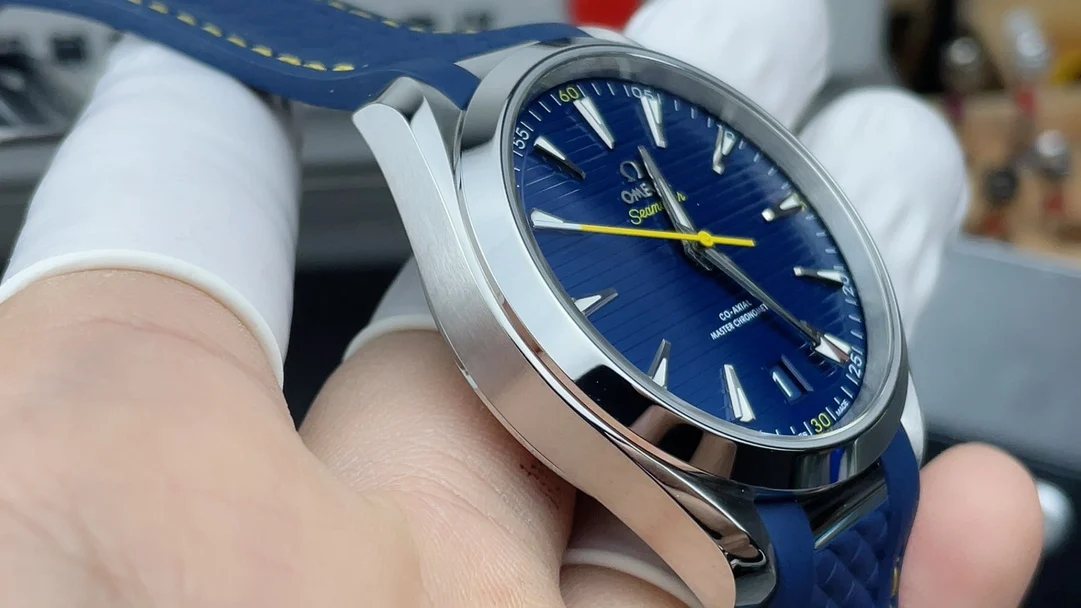 Omega Seamaster Aqua Terra Yellow Dial — photographed off the sweep