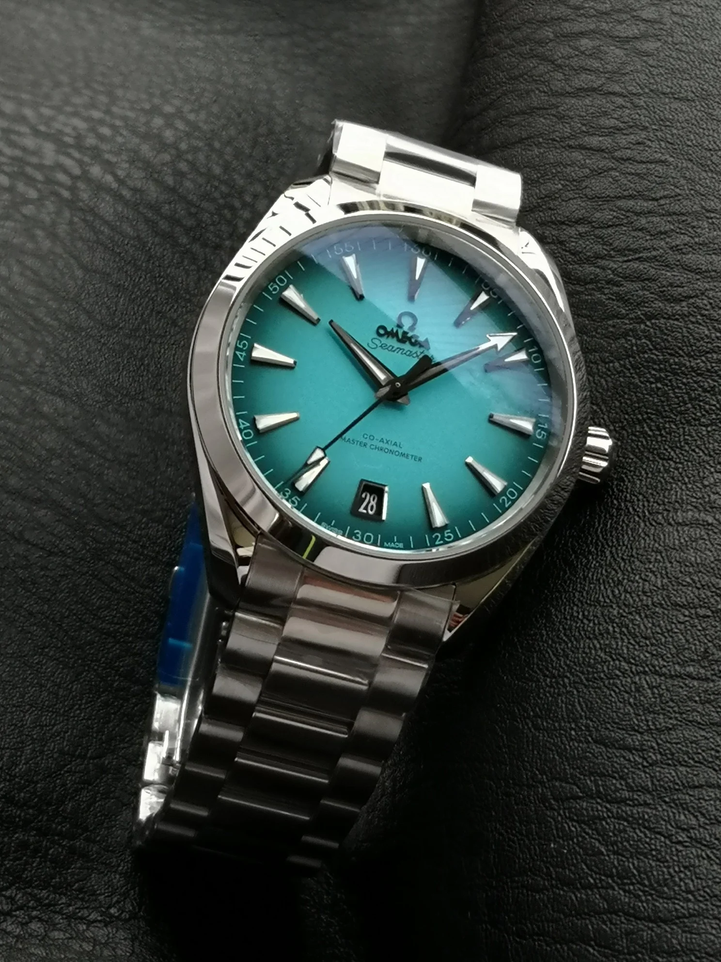Omega Seamaster Black Dial 41mm β photographed off the sweep