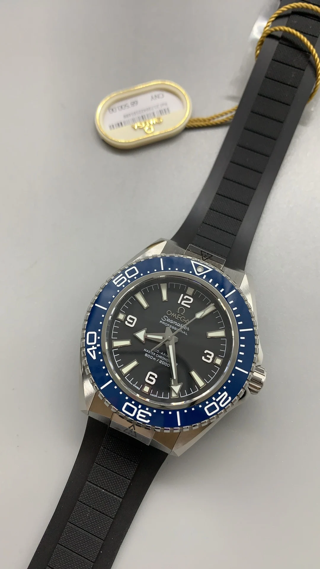 Omega Seamaster Blue Dial — photographed off the sweep