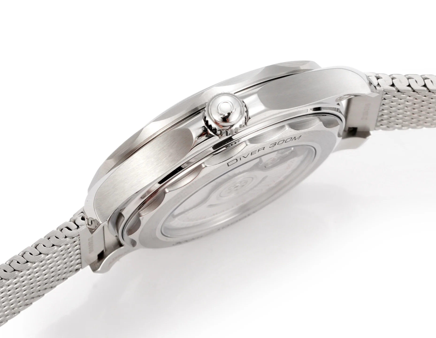 Omega Seamaster Ceramic 42mm — detail