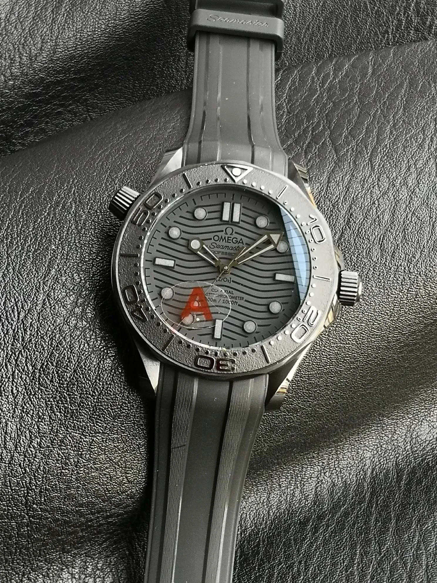 Omega Seamaster Ceramic Black Dial 210.92.44.20.01.003 43.5mm — photographed off the sweep