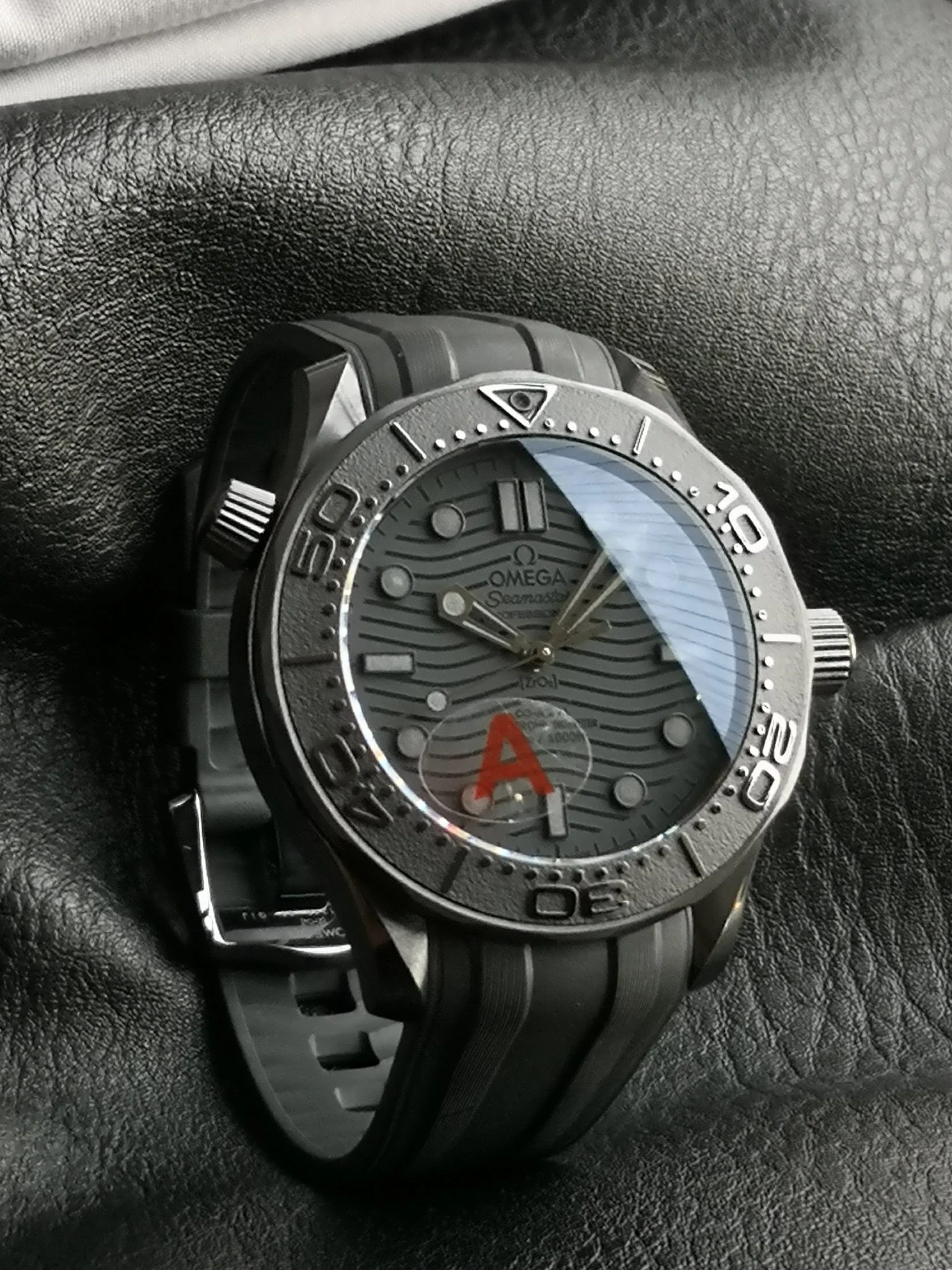 Omega Seamaster Ceramic Black Dial 210.92.44.20.01.003 43.5mm — photographed off the sweep