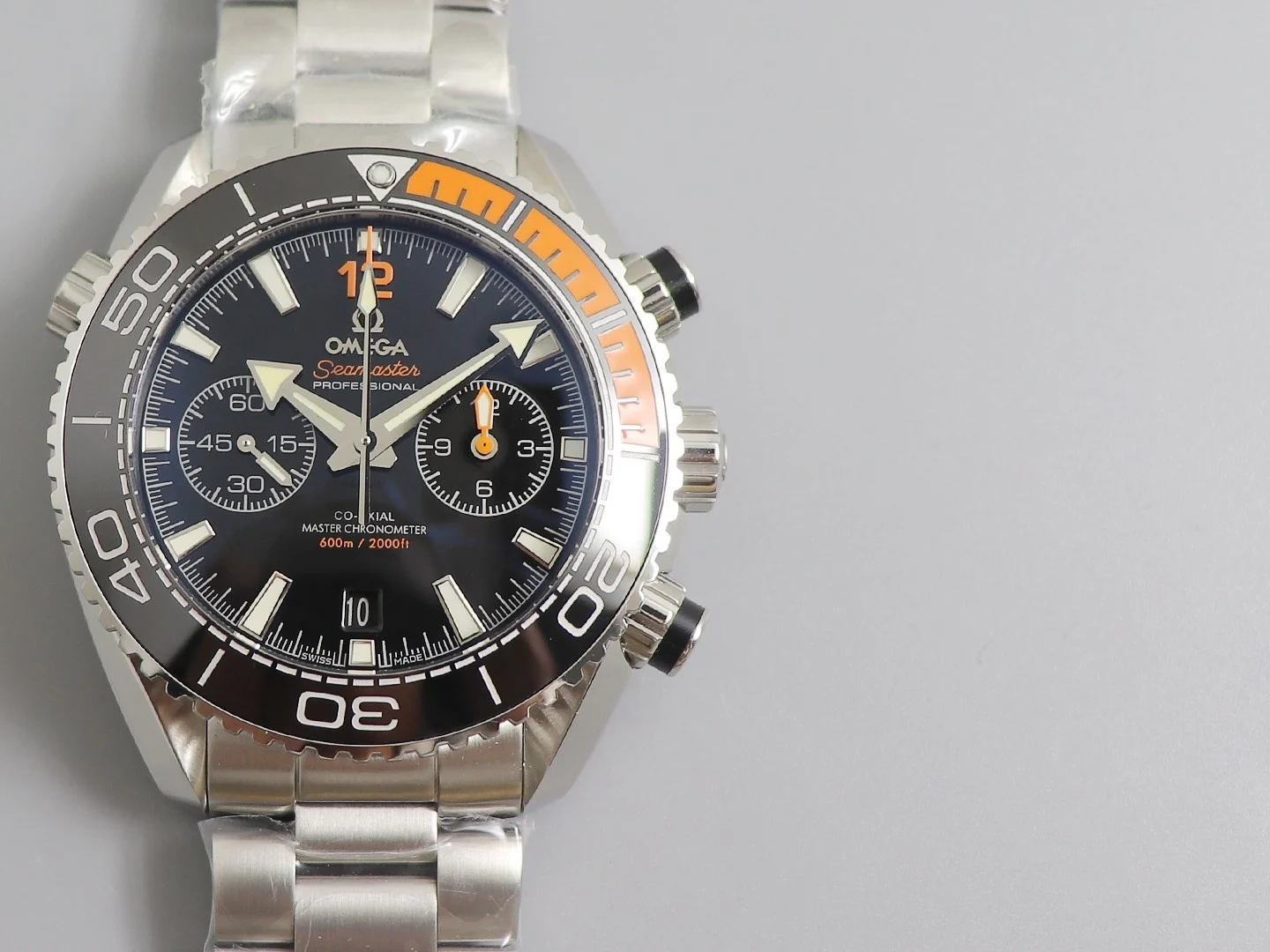 Omega Seamaster Planet Ocean Ceramic Silver Dial β photographed off the sweep