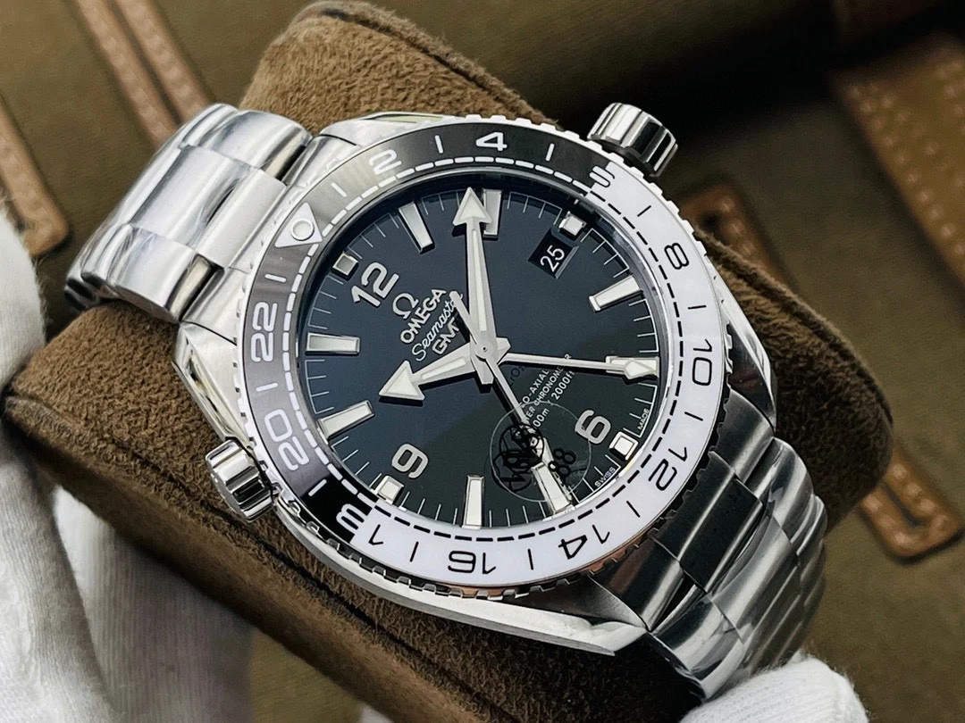 Omega Seamaster Planet Ocean Tai Chi Ceramic — photographed off the sweep