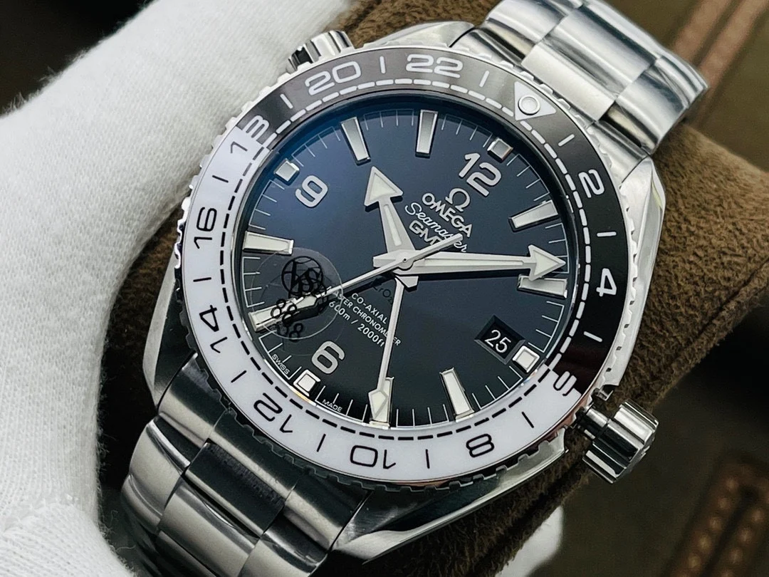 Omega Seamaster Planet Ocean Tai Chi Ceramic — photographed off the sweep
