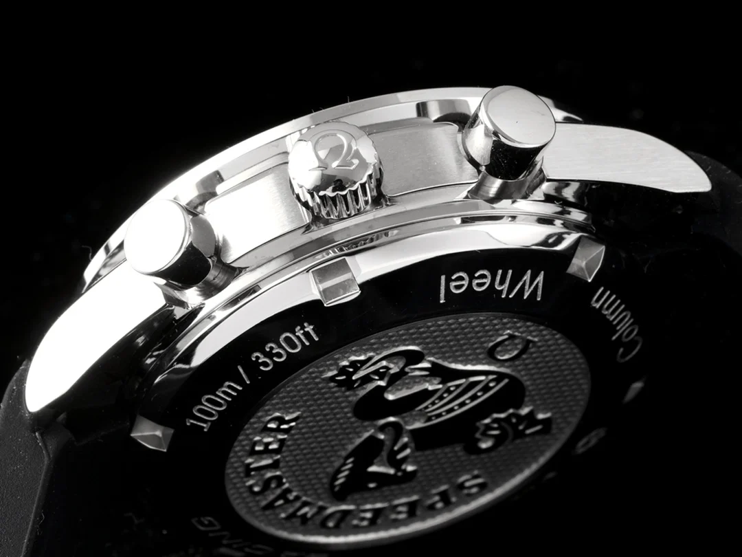 Omega Speedmaster 326.32.40.50.06.001 — photographed off the sweep