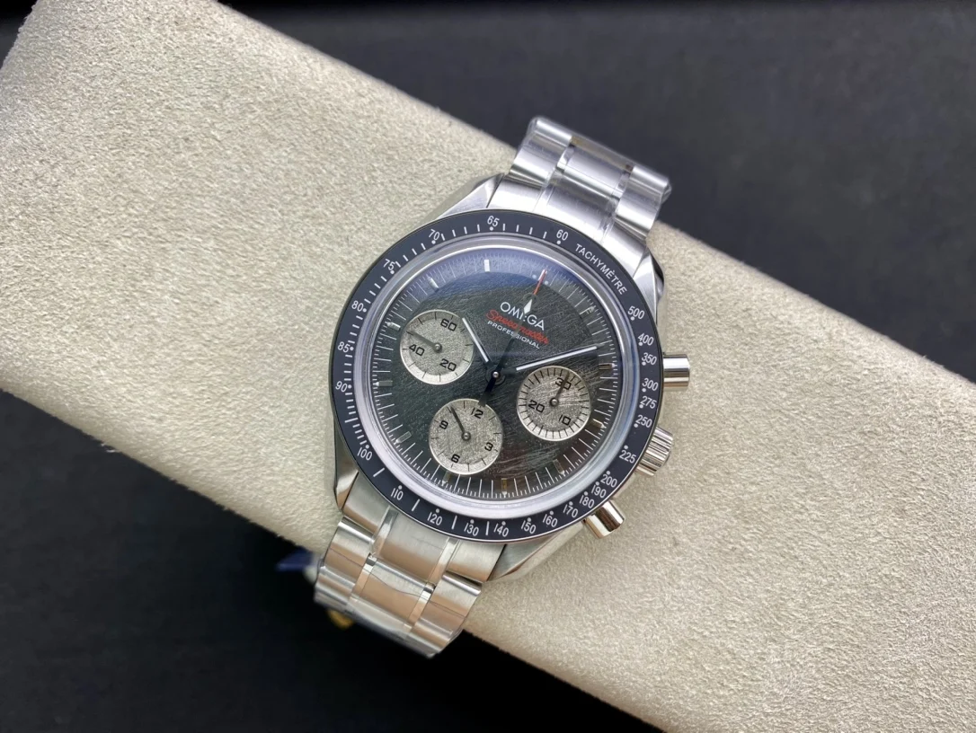 Omega Speedmaster Moonwatch Ceramic — photographed off the sweep