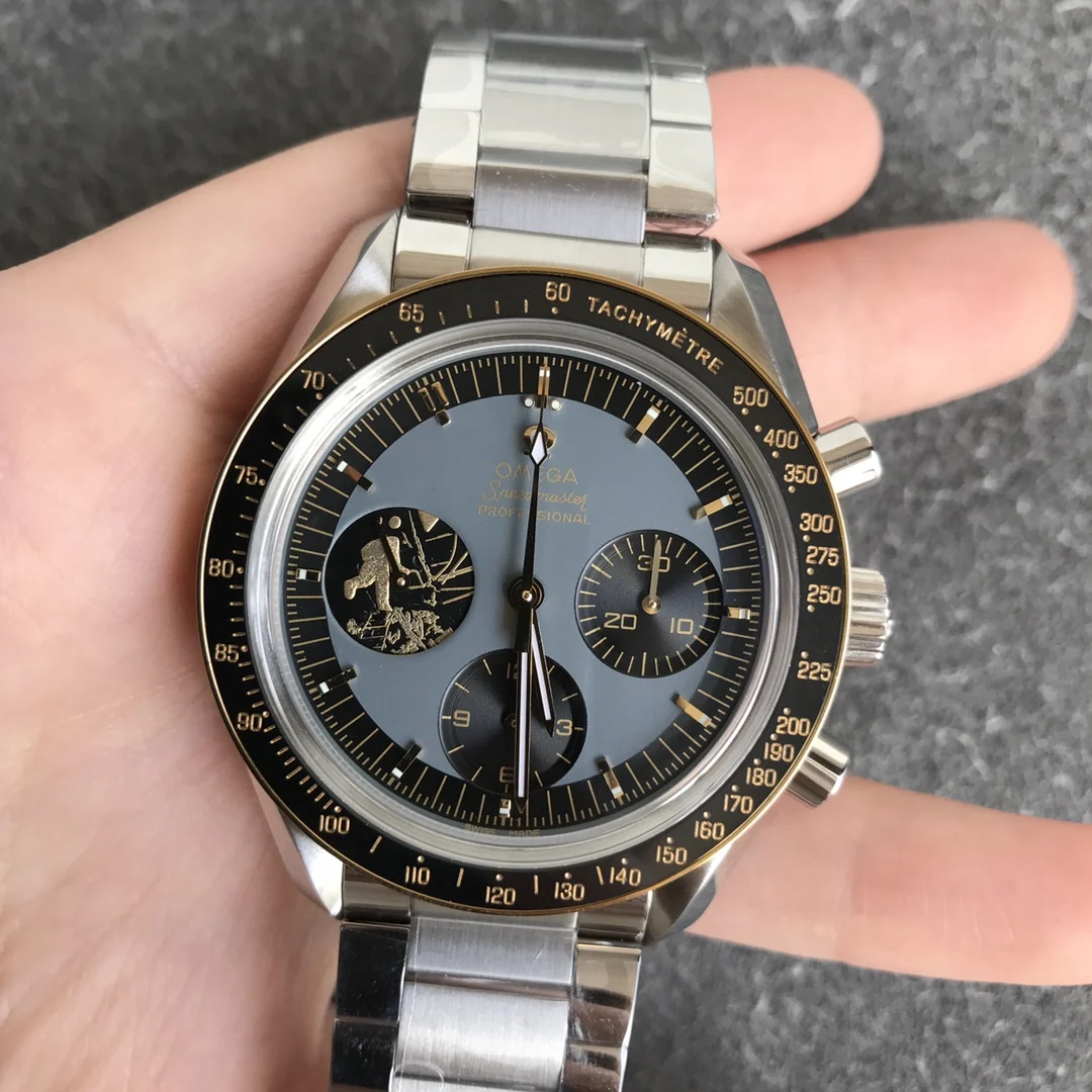 Omega Speedmaster Moonwatch Yellow Gold Black Dial — photographed off the sweep