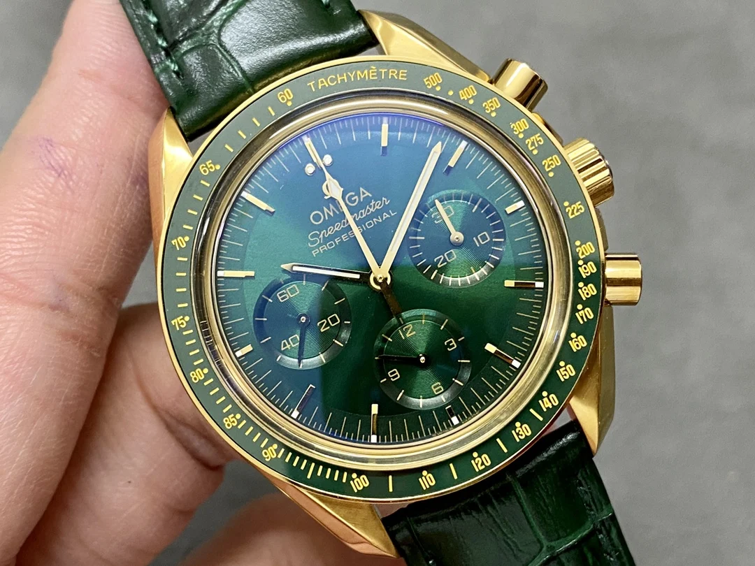 Omega Speedmaster Moonwatch Yellow Gold — photographed off the sweep