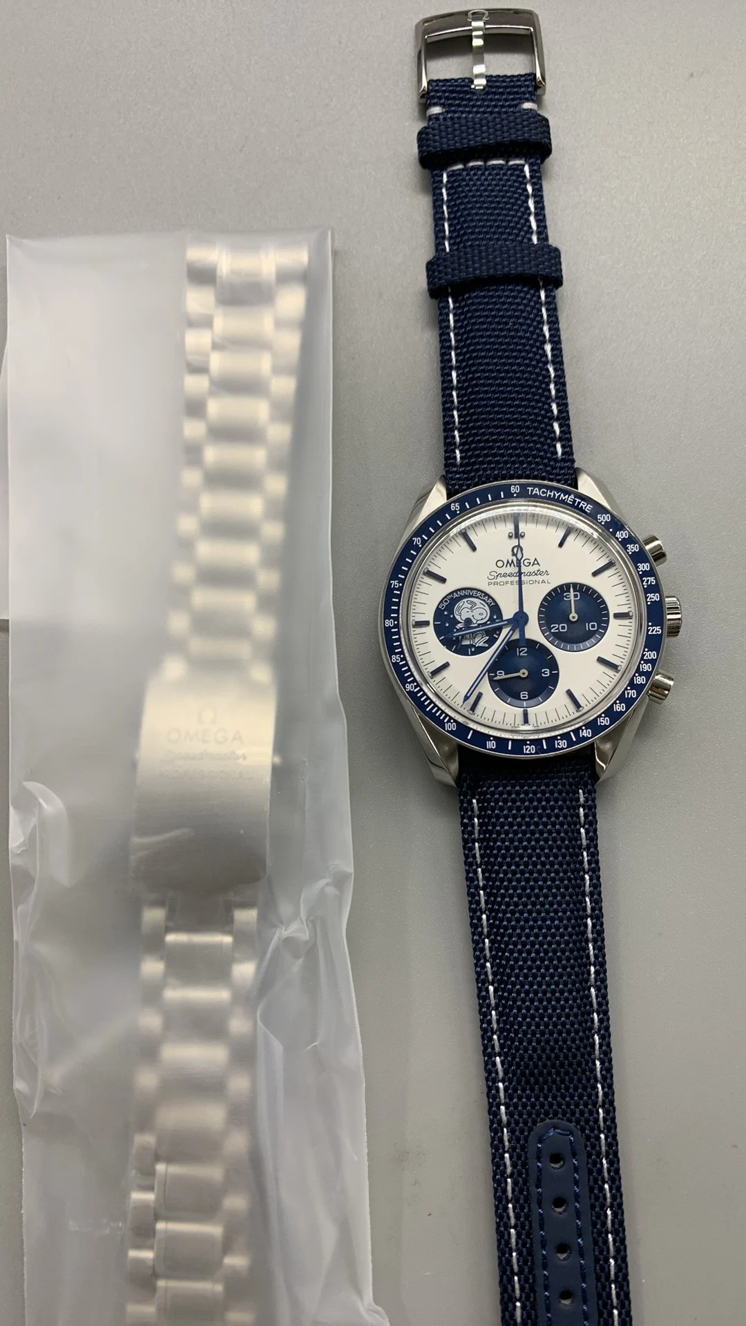 Omega Speedmaster Snoopy