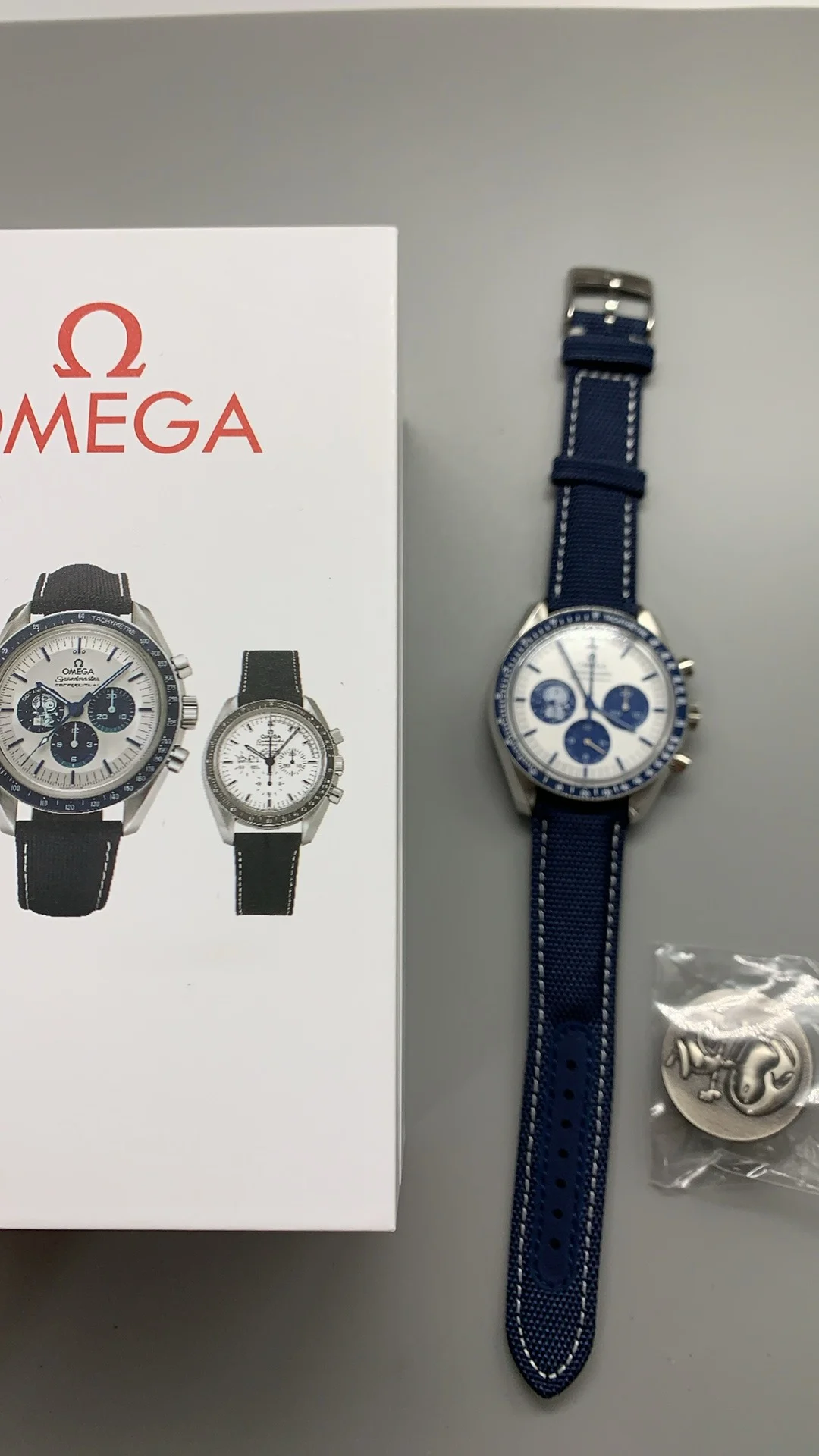 Omega Speedmaster Snoopy