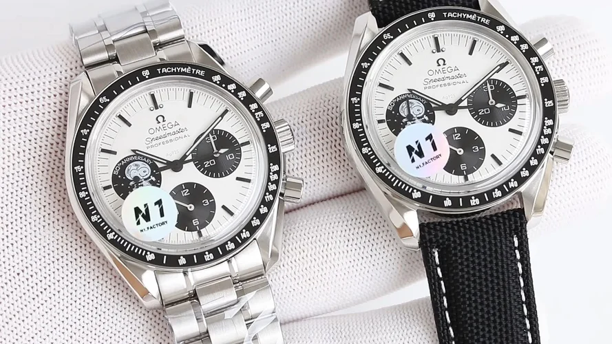 Omega Speedmaster Snoopy 42mm