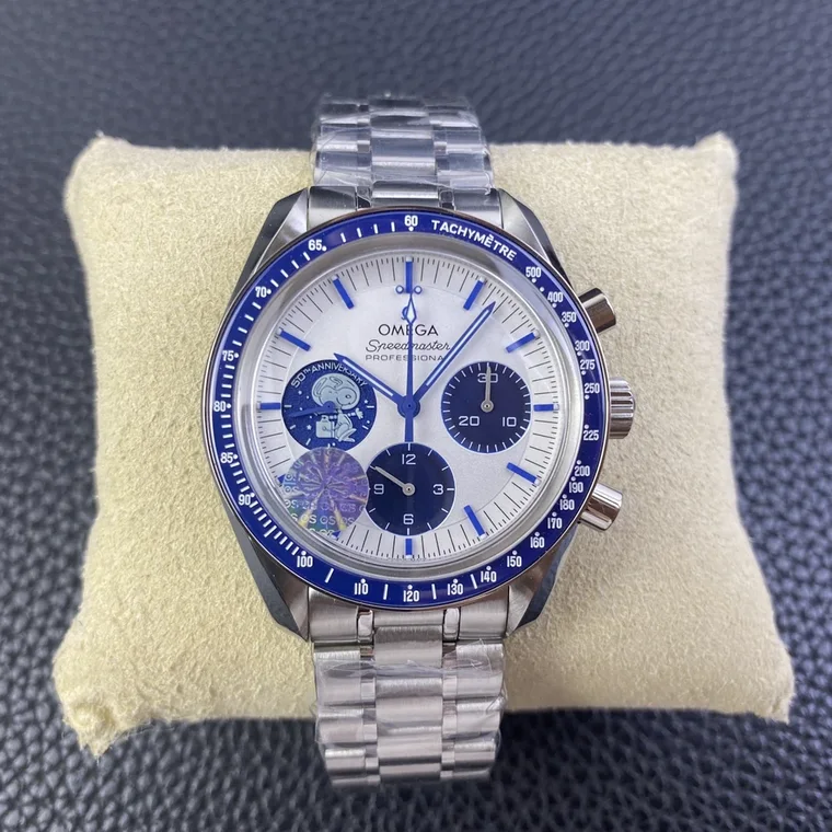 Omega Speedmaster Snoopy Ceramic Blue Dial 42mm