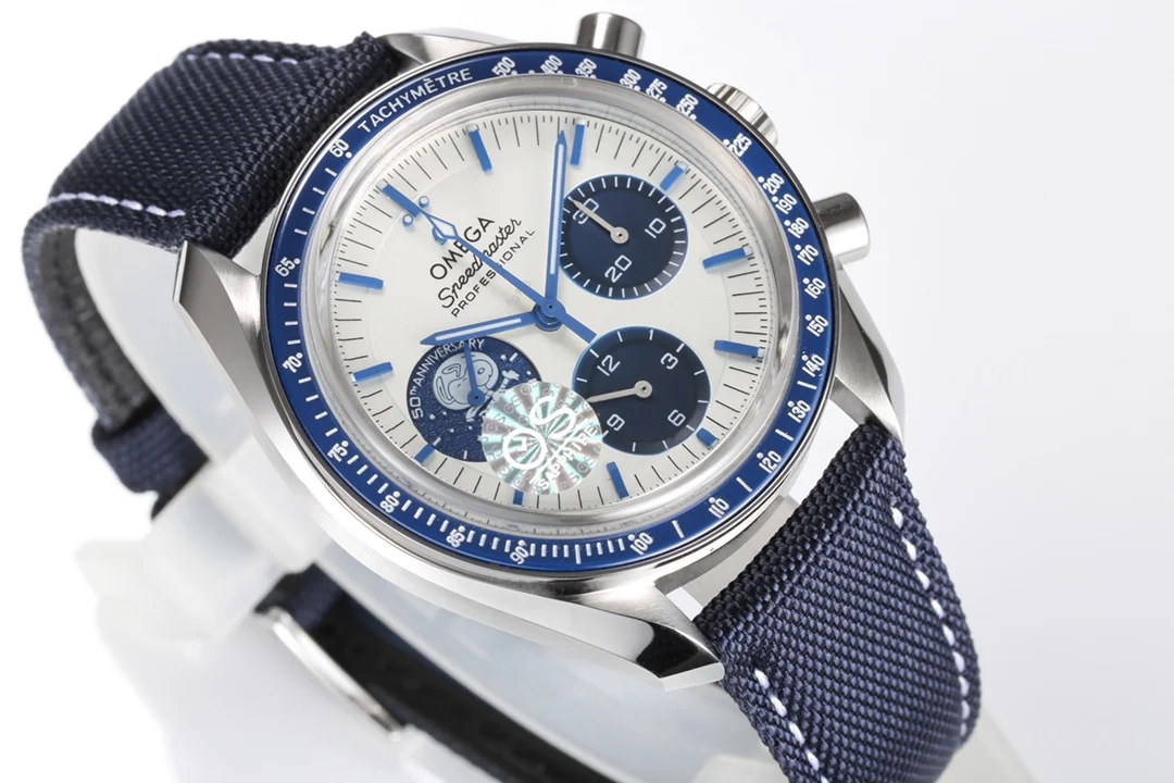 Omega Speedmaster Snoopy Ceramic Blue Dial 42mm — photographed off the sweep