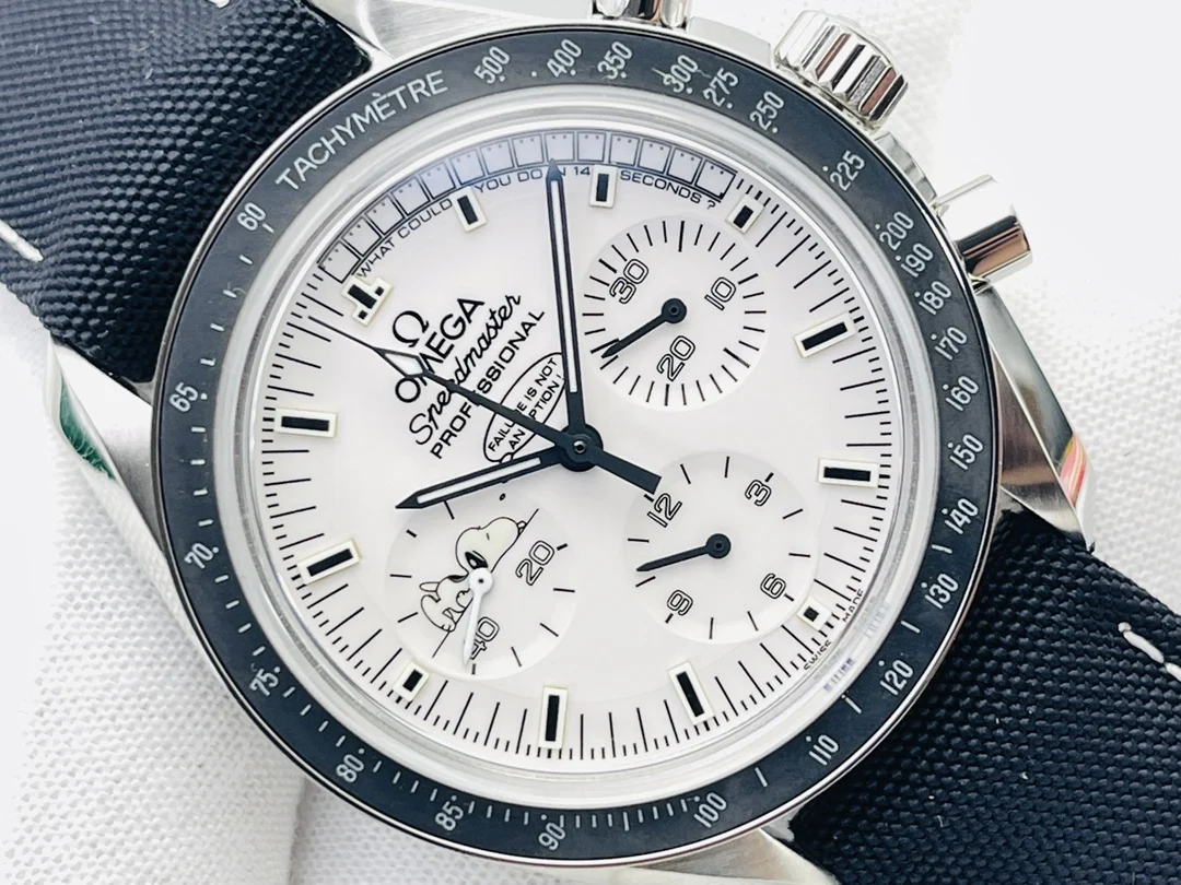 Omega Speedmaster Snoopy Ceramic Blue Dial 42mm — photographed off the sweep
