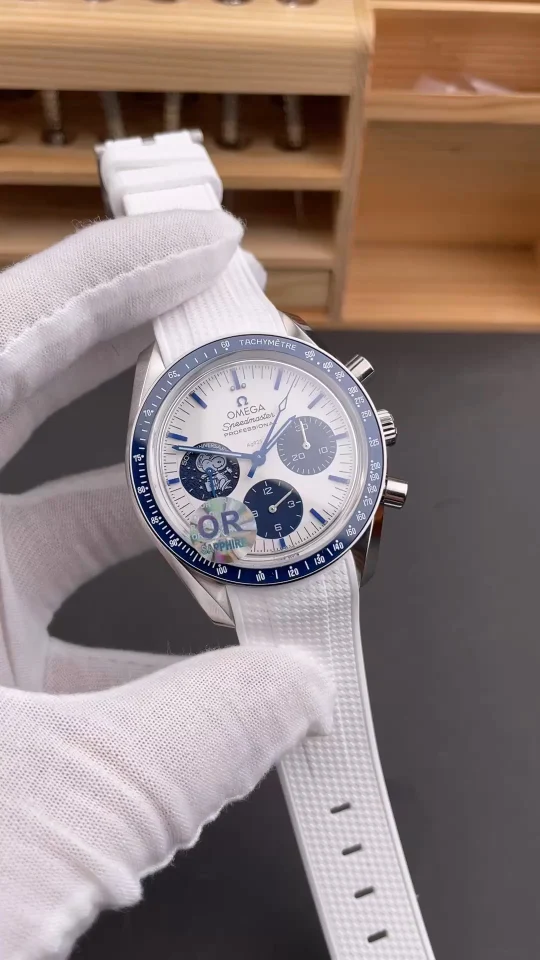 Omega Speedmaster Snoopy Ceramic Blue Dial 42mm