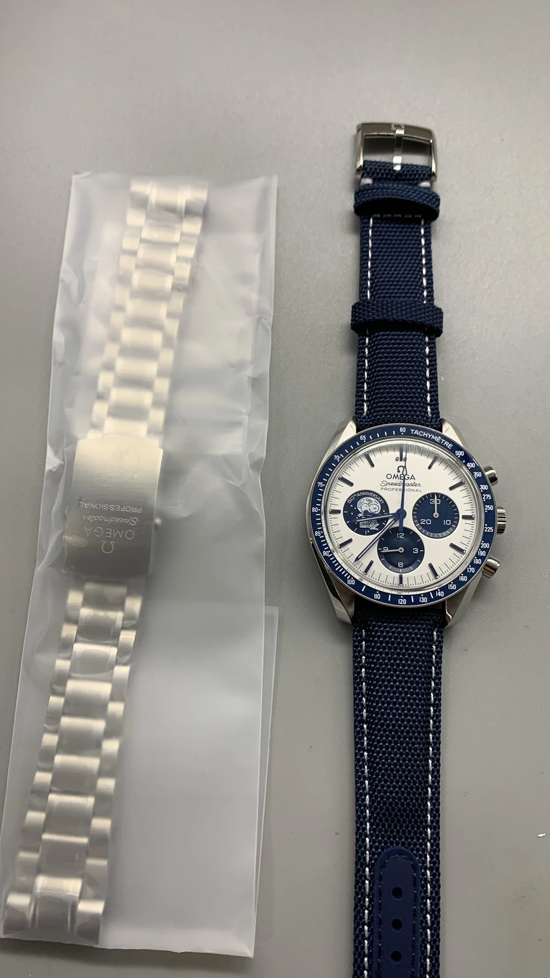 Omega Speedmaster Snoopy