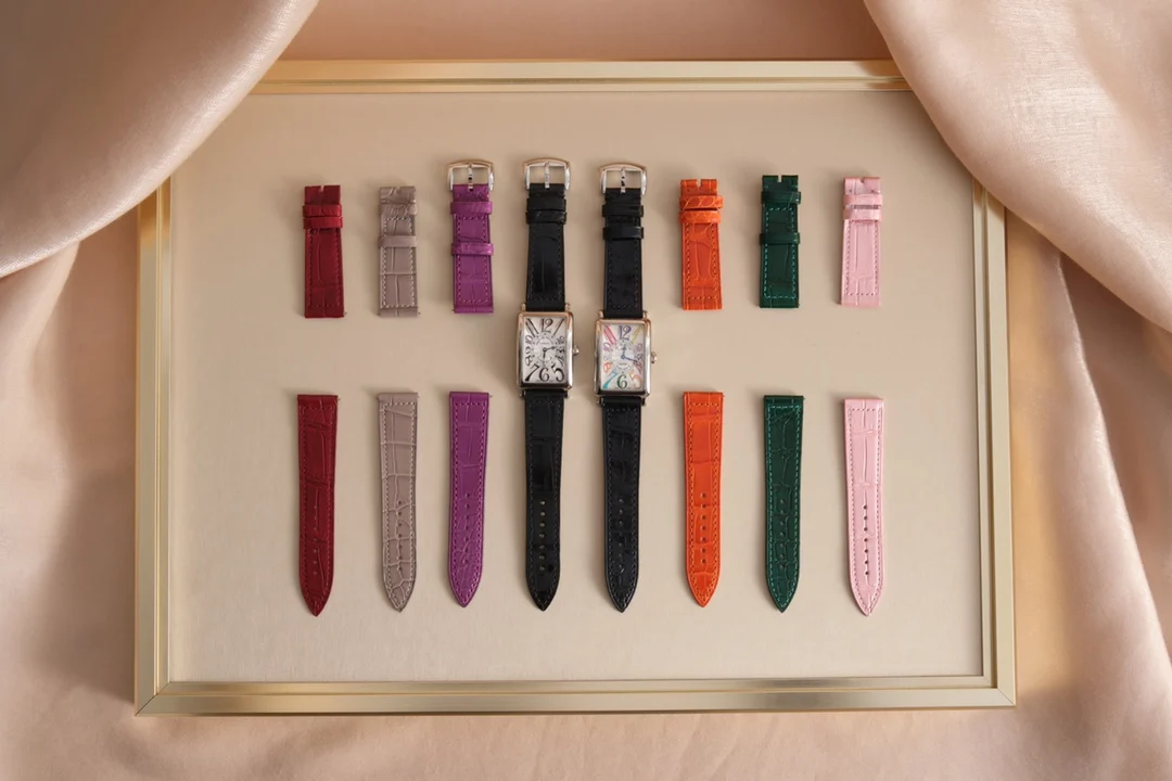 Order photos! You can choose your favorite color for the strap