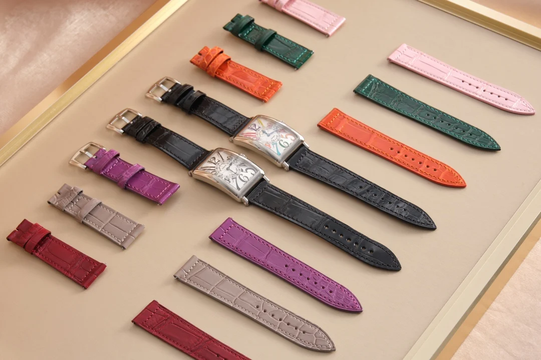 Order photos! You can choose your favorite color for the strap — photographed off the sweep