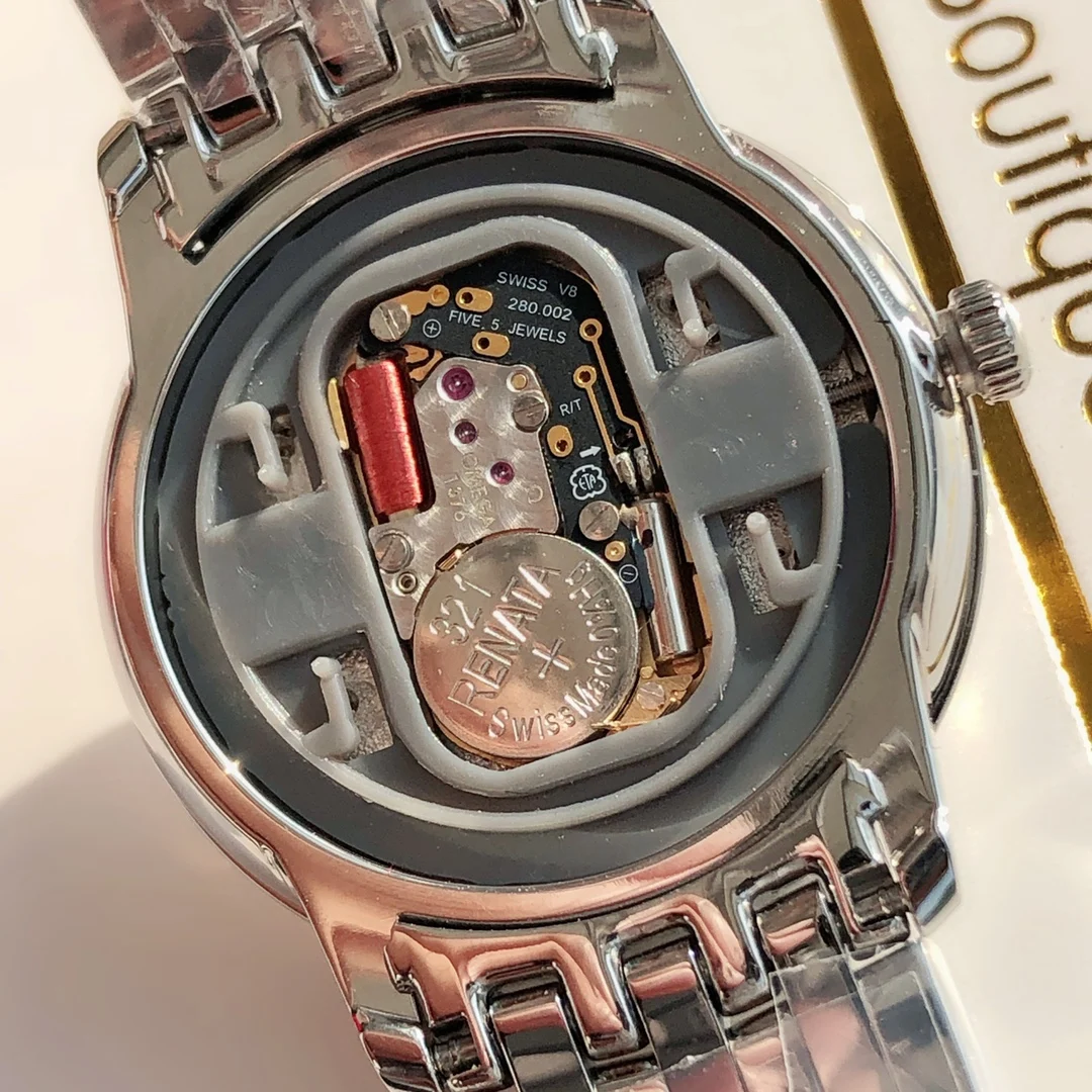 Original EAT1376 movement, 316L stainless steel strap — details — photographed off the sweep