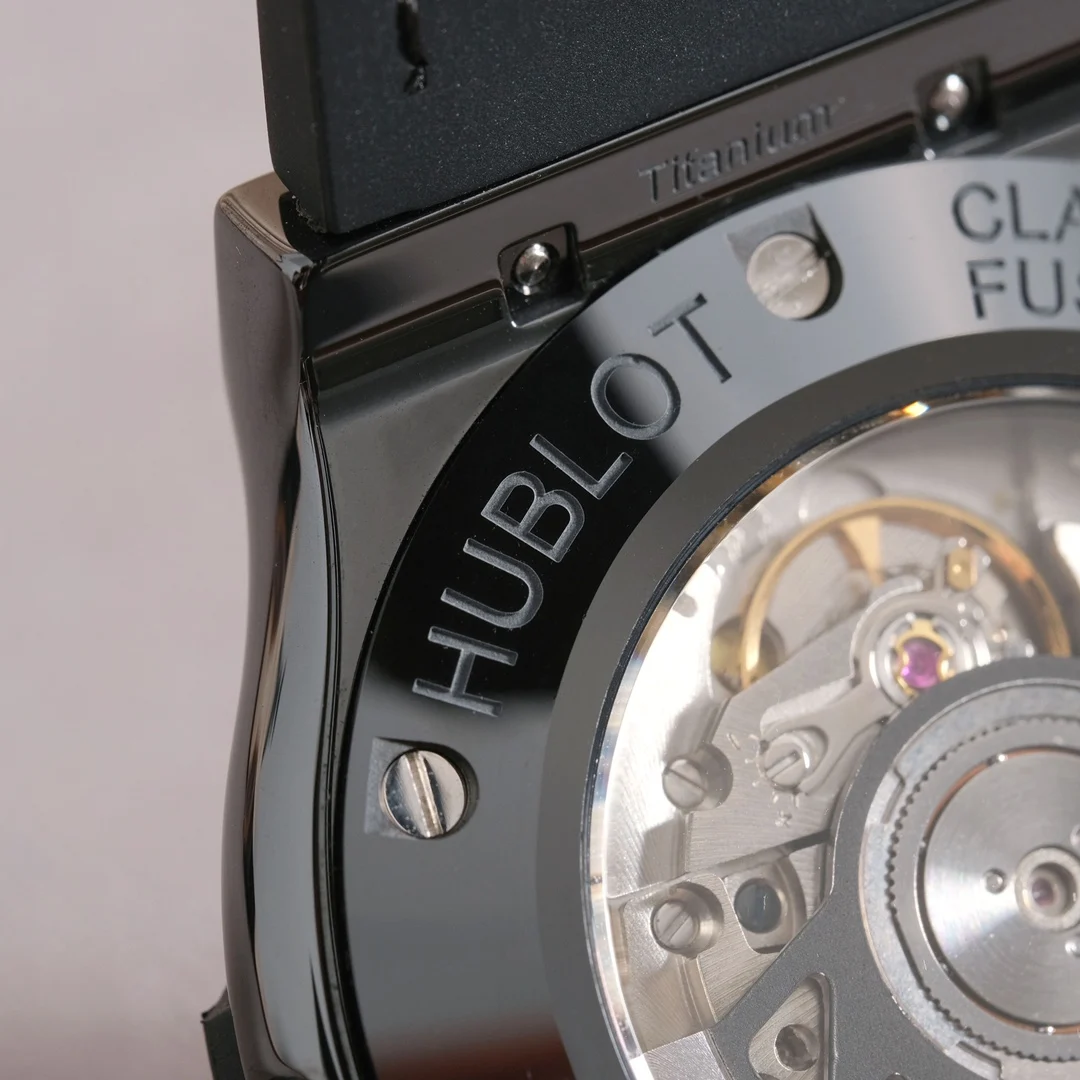 Original exhibition case back movement, identical to the original — photographed off the sweep