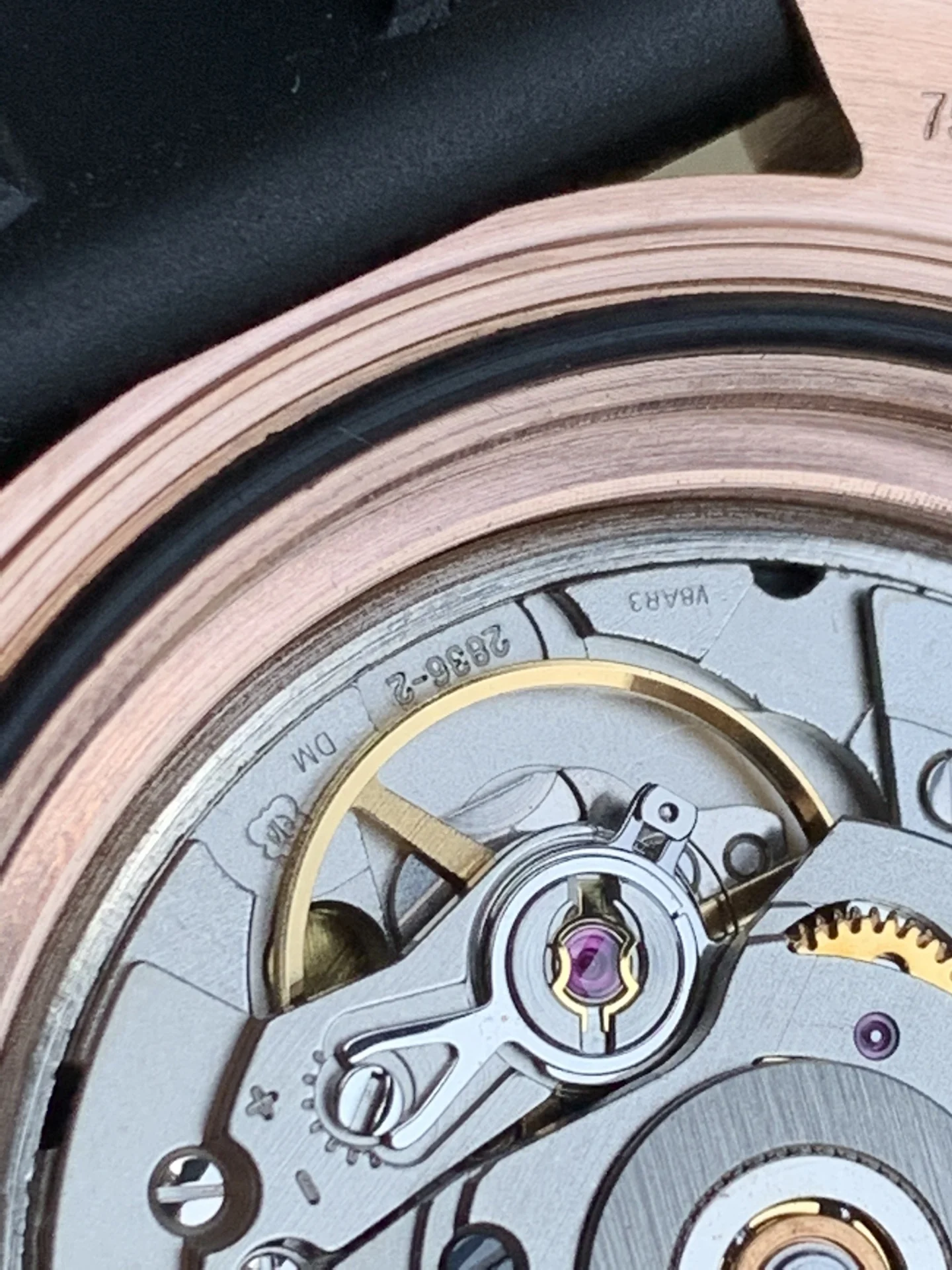 Original imported Movement ETA2836, supports disassembly