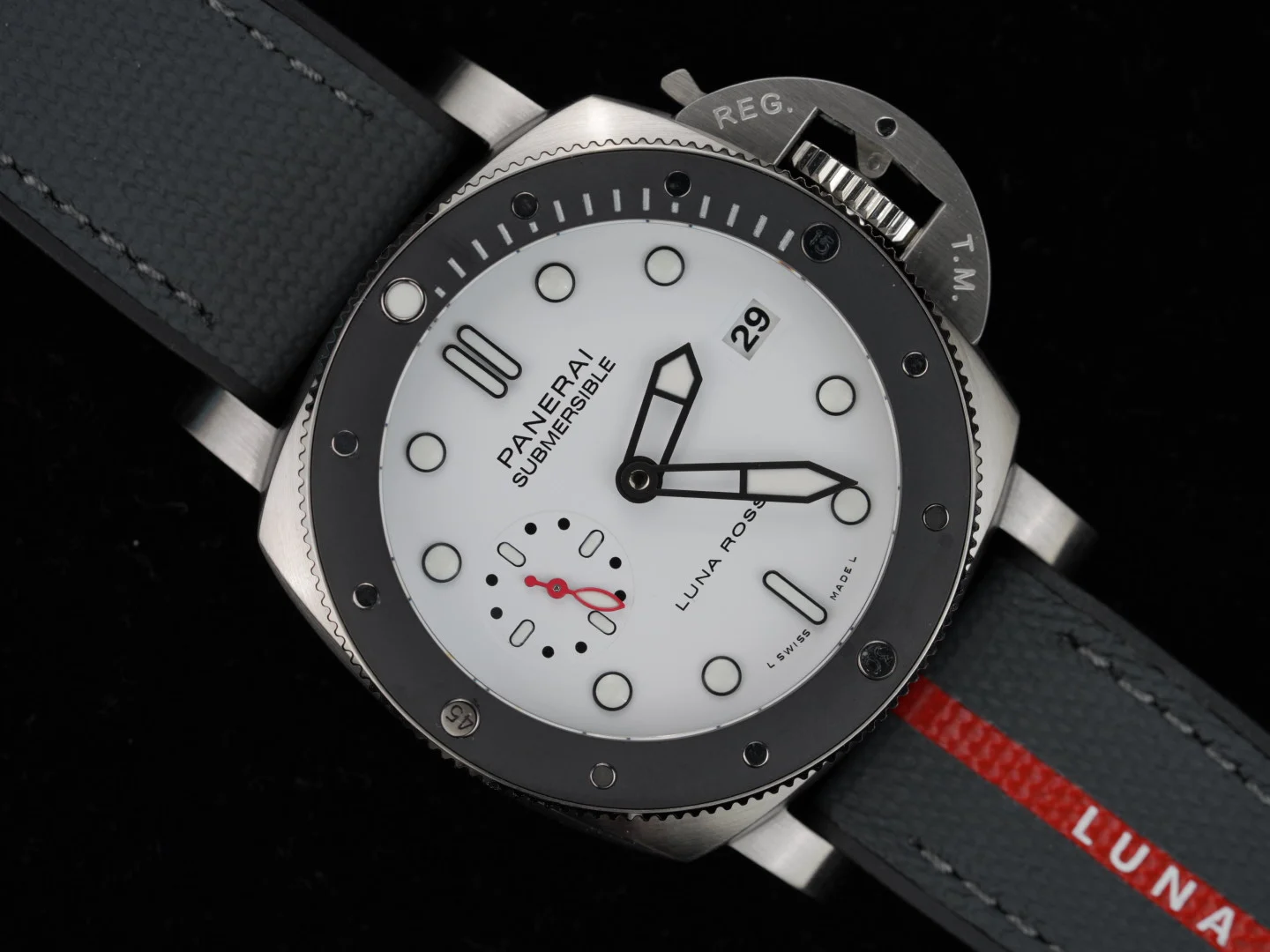 Panerai 1579 — photographed off the sweep