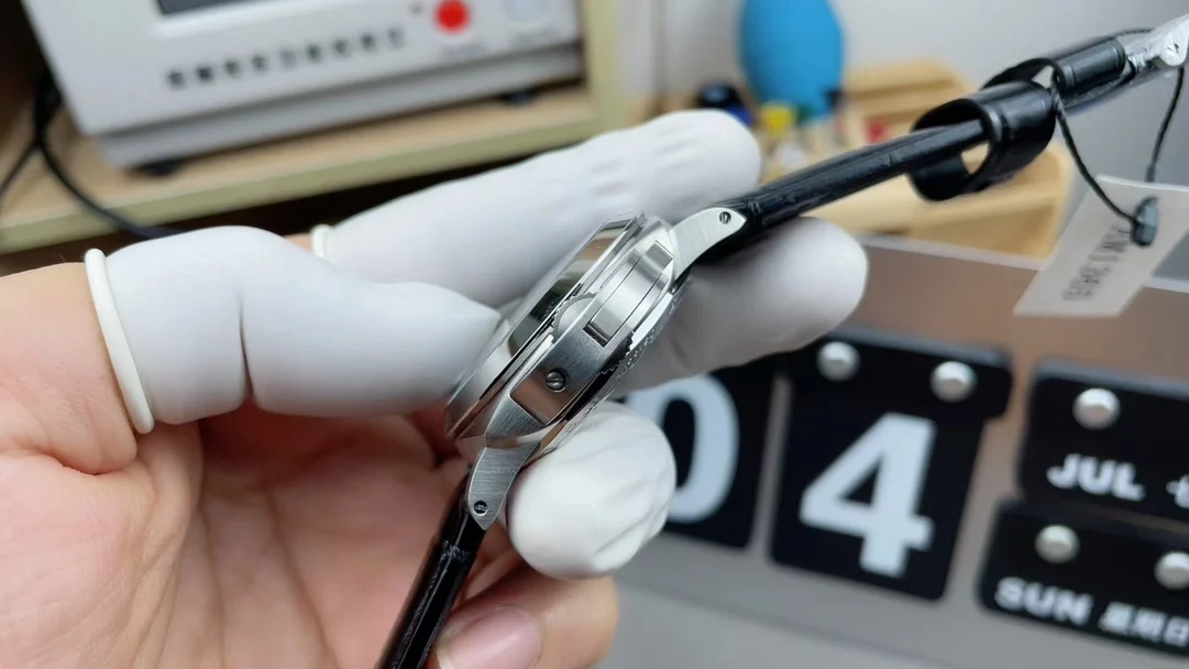 Panerai 40mm — photographed off the sweep