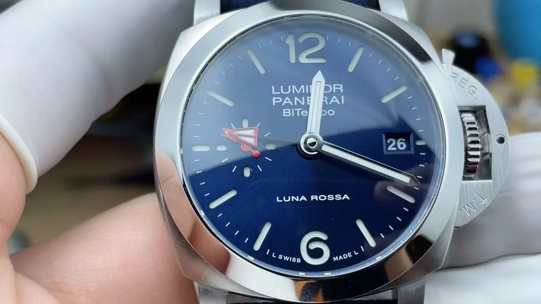 Panerai 40mm — photographed off the sweep