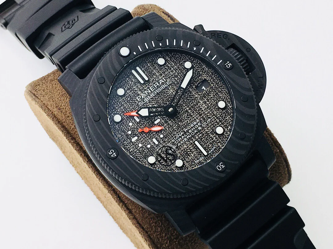 Panerai Black Dial PAM01039 47mm — photographed off the sweep