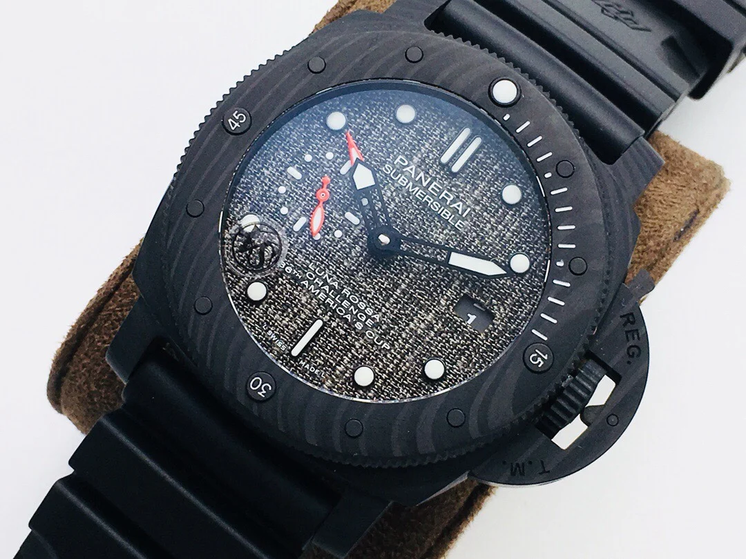 Panerai Black Dial PAM01039 47mm — photographed off the sweep