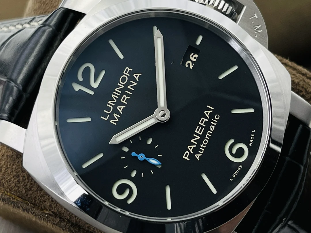 Panerai Black Dial PAM01312 — photographed off the sweep