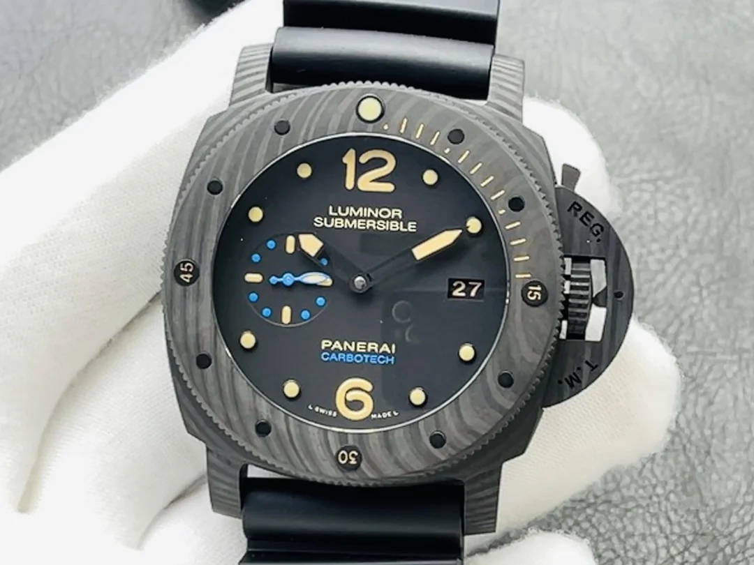 Panerai Carbon