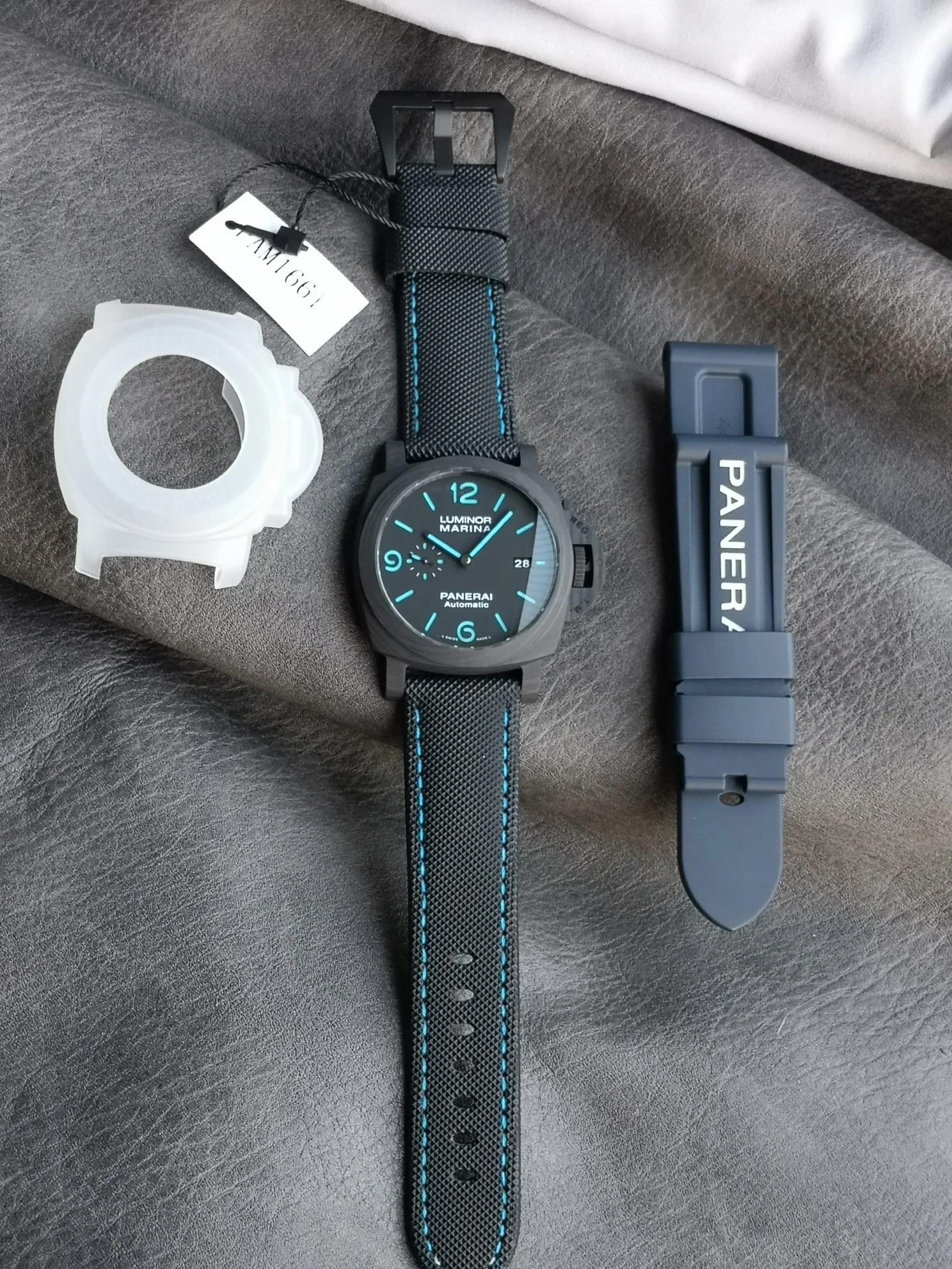 Panerai Carbon Black Dial PAM01661