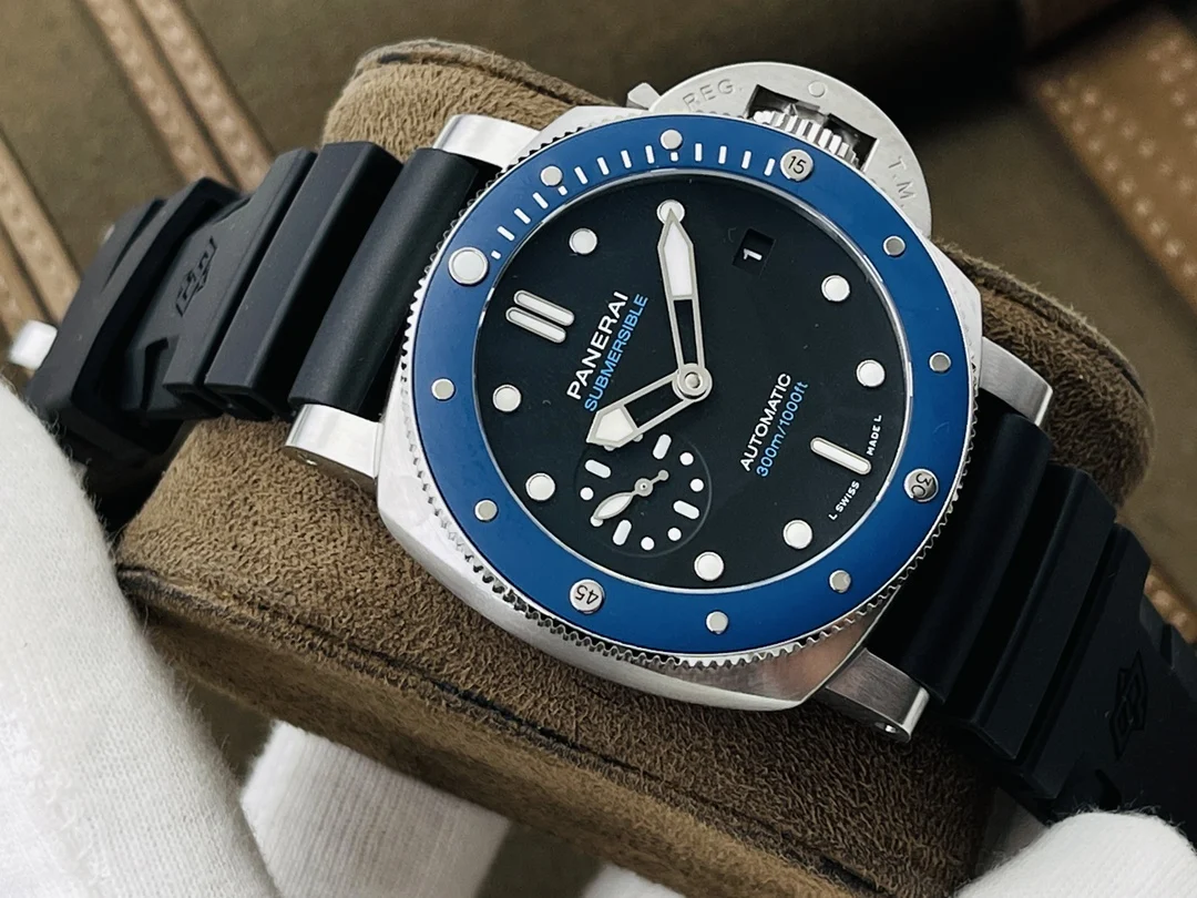 Panerai Carbon Blue Dial PAM00661 — photographed off the sweep