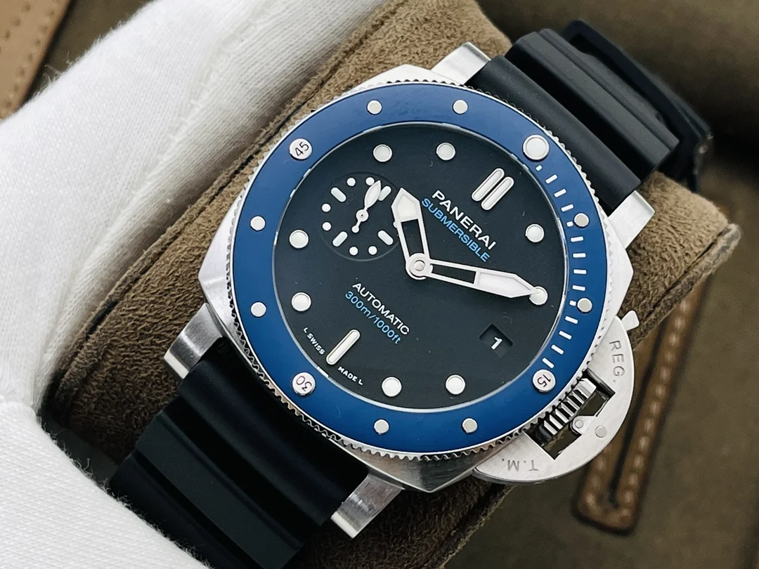 Panerai Carbon Blue Dial PAM00661 — photographed off the sweep