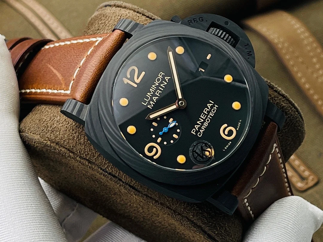 Panerai Carbon Blue Dial PAM00661 — photographed off the sweep