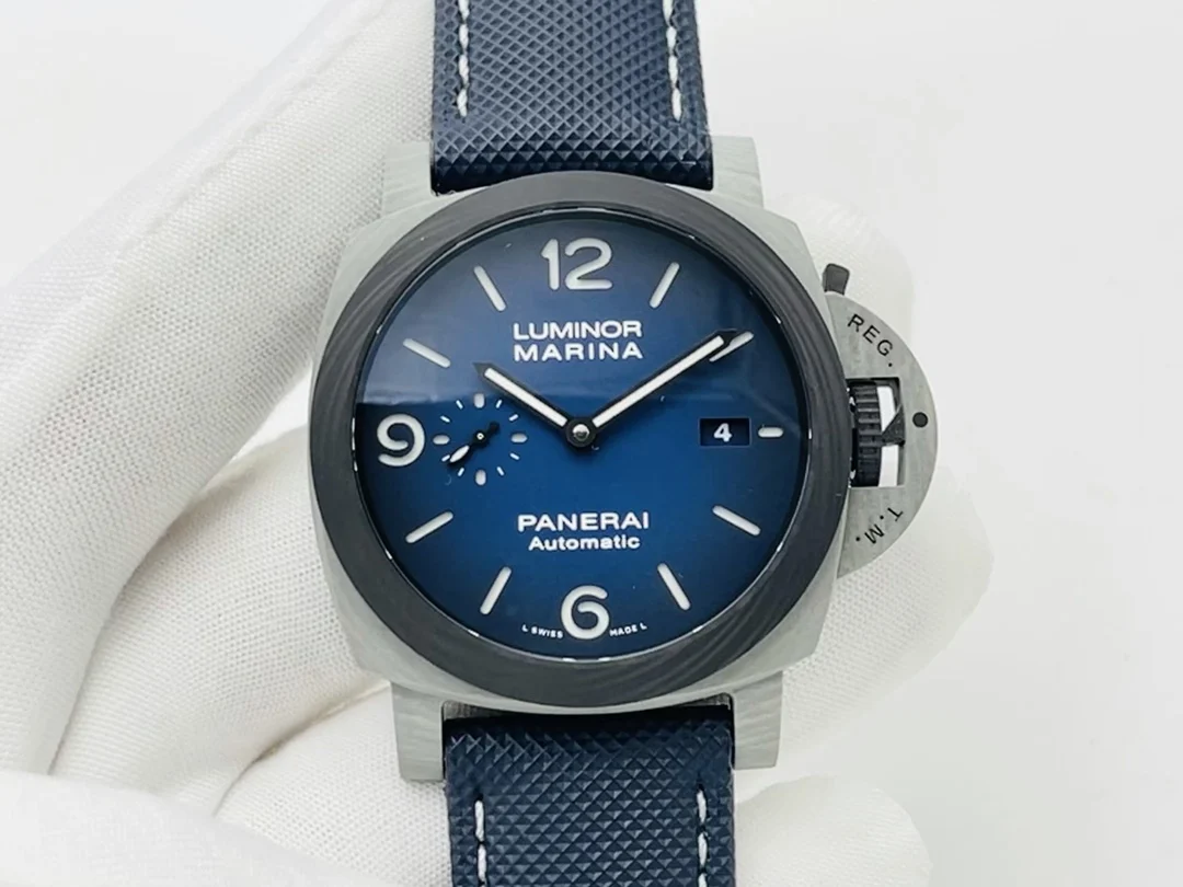 Panerai Carbon Blue Dial PAM01663 44mm