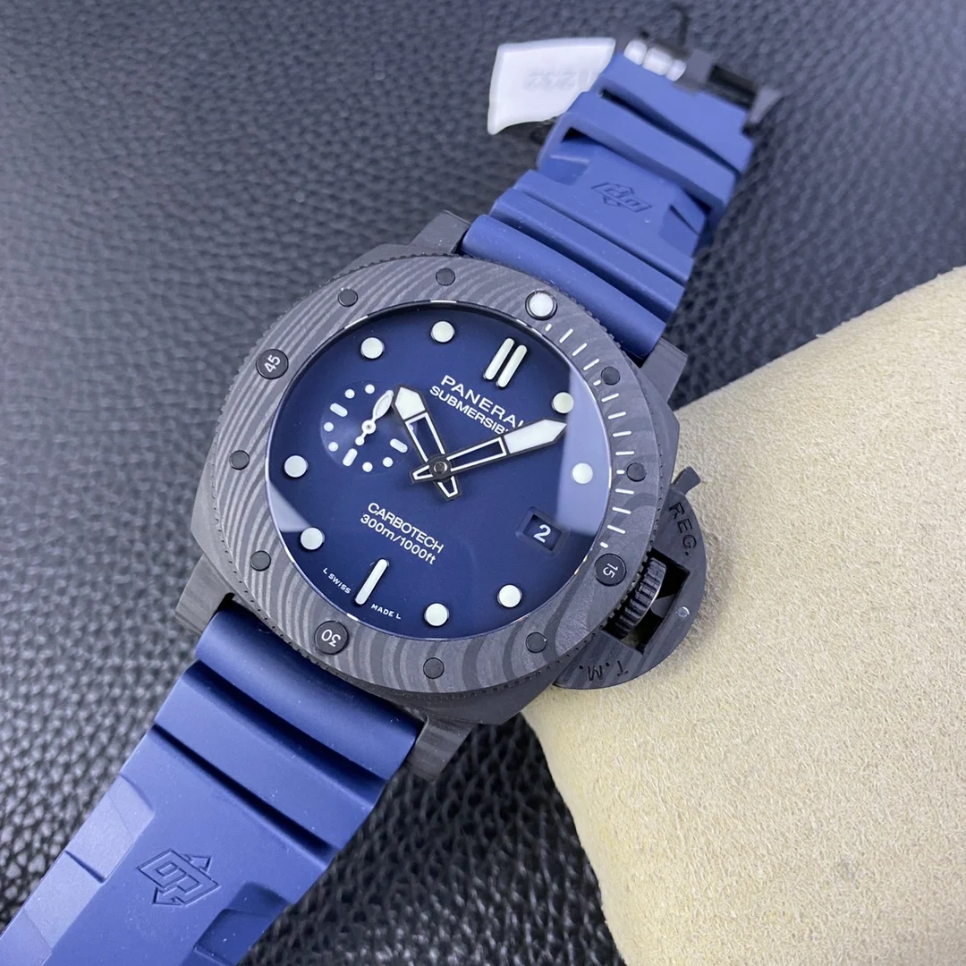 Panerai Carbon Green Dial PAM01232 — photographed off the sweep