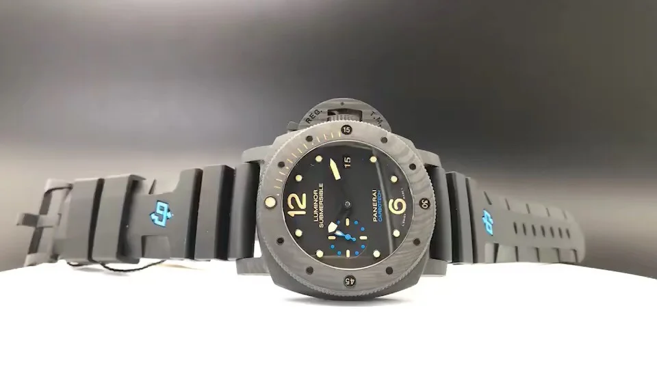 Panerai Carbon PAM00616 47mm