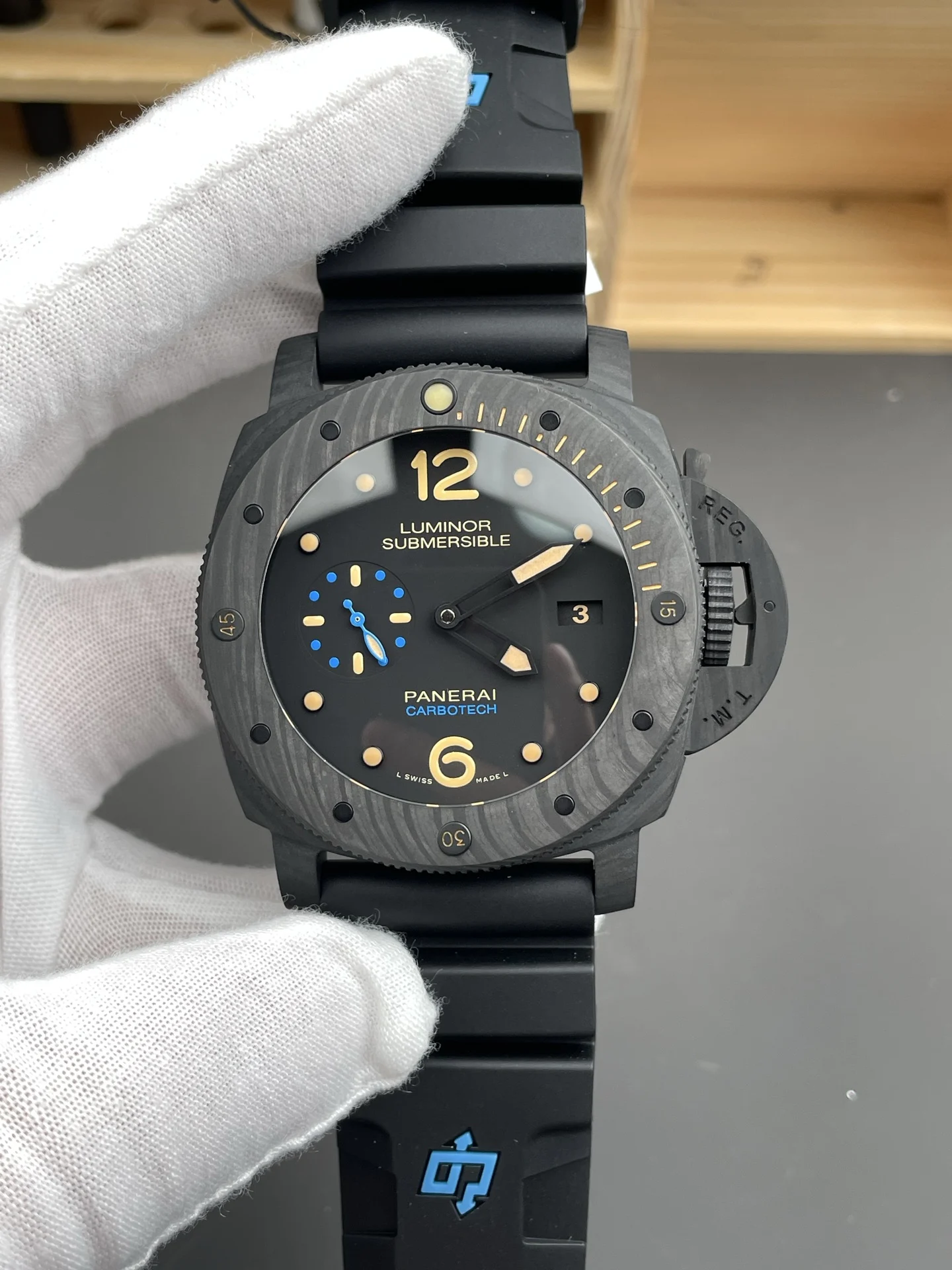 Panerai Carbon PAM00616 47mm — photographed off the sweep