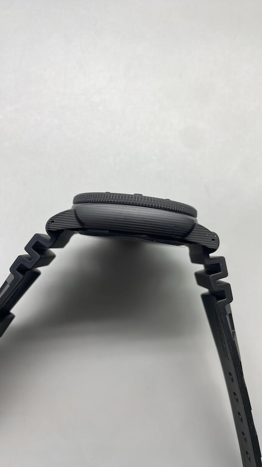 Panerai Carbon PAM00960 — photographed off the sweep