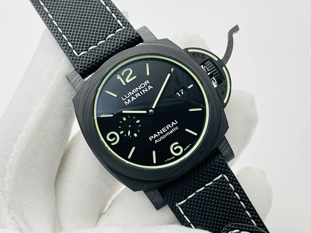 Panerai Carbon PAM01118 44mm
