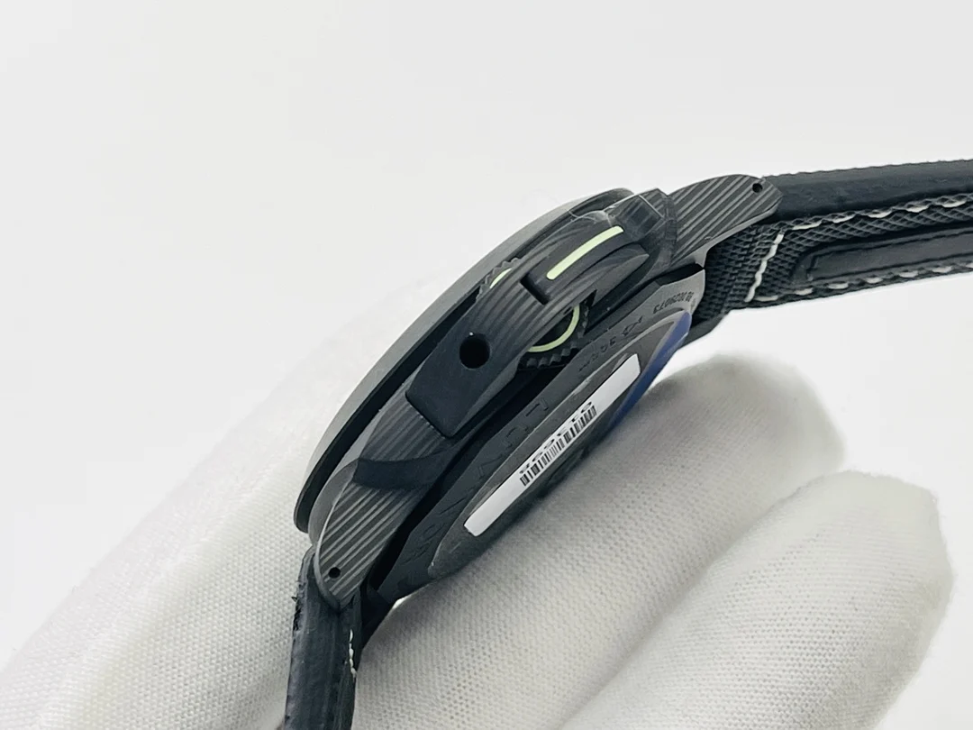 Panerai Carbon PAM01118 44mm — photographed off the sweep